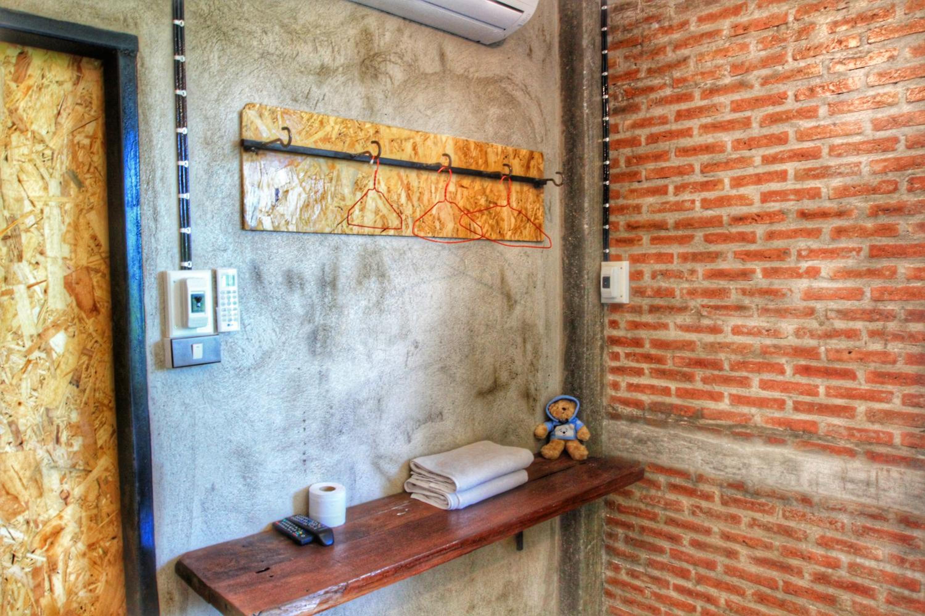 Family Suite with Balcony - Photo 6