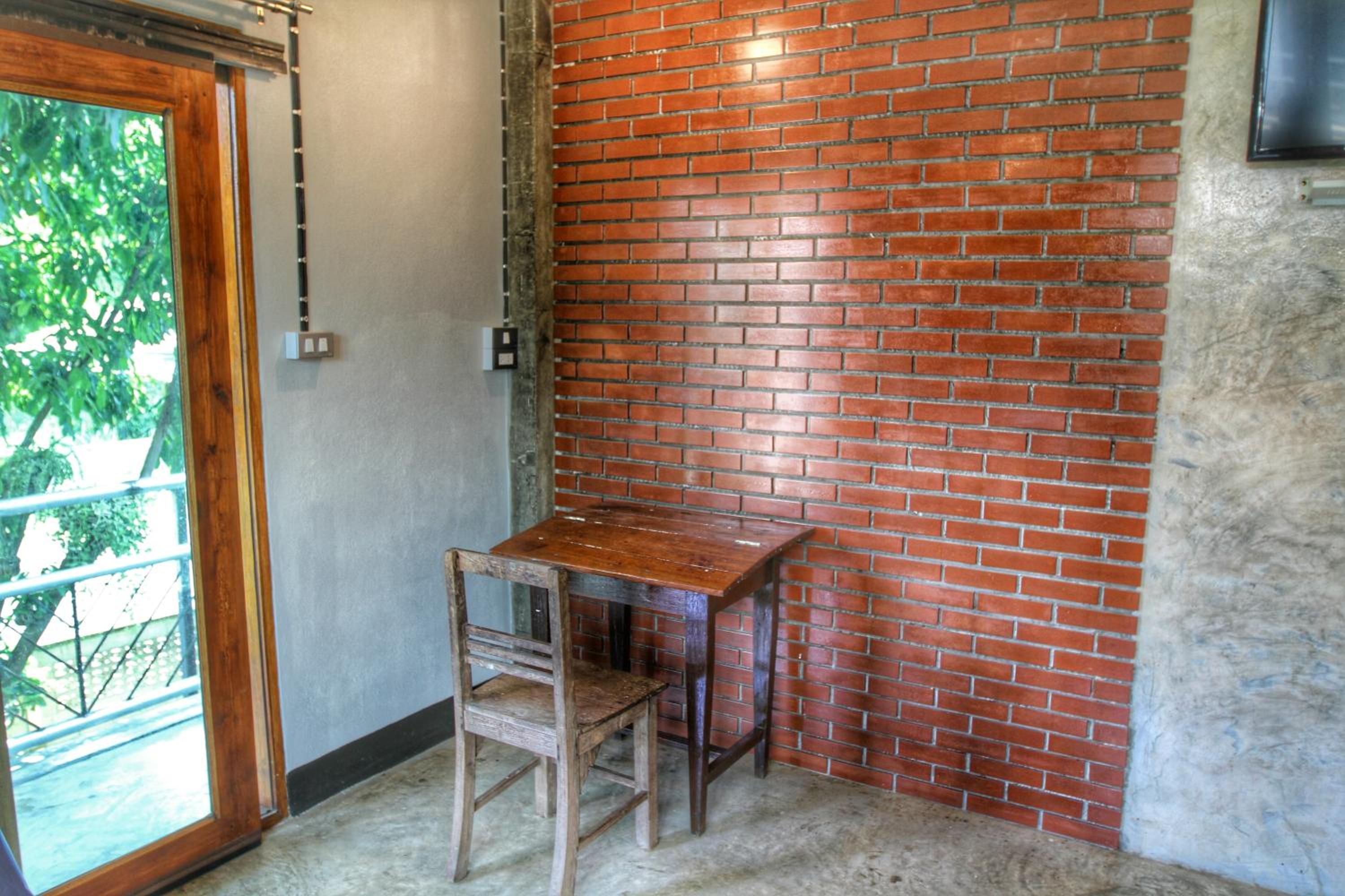Family Suite with Balcony - Photo 4