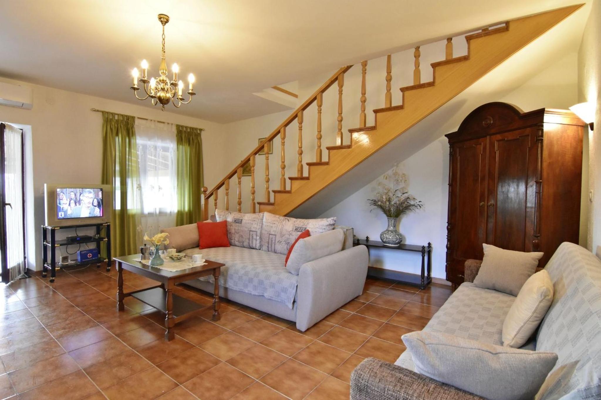 Villa photo 2