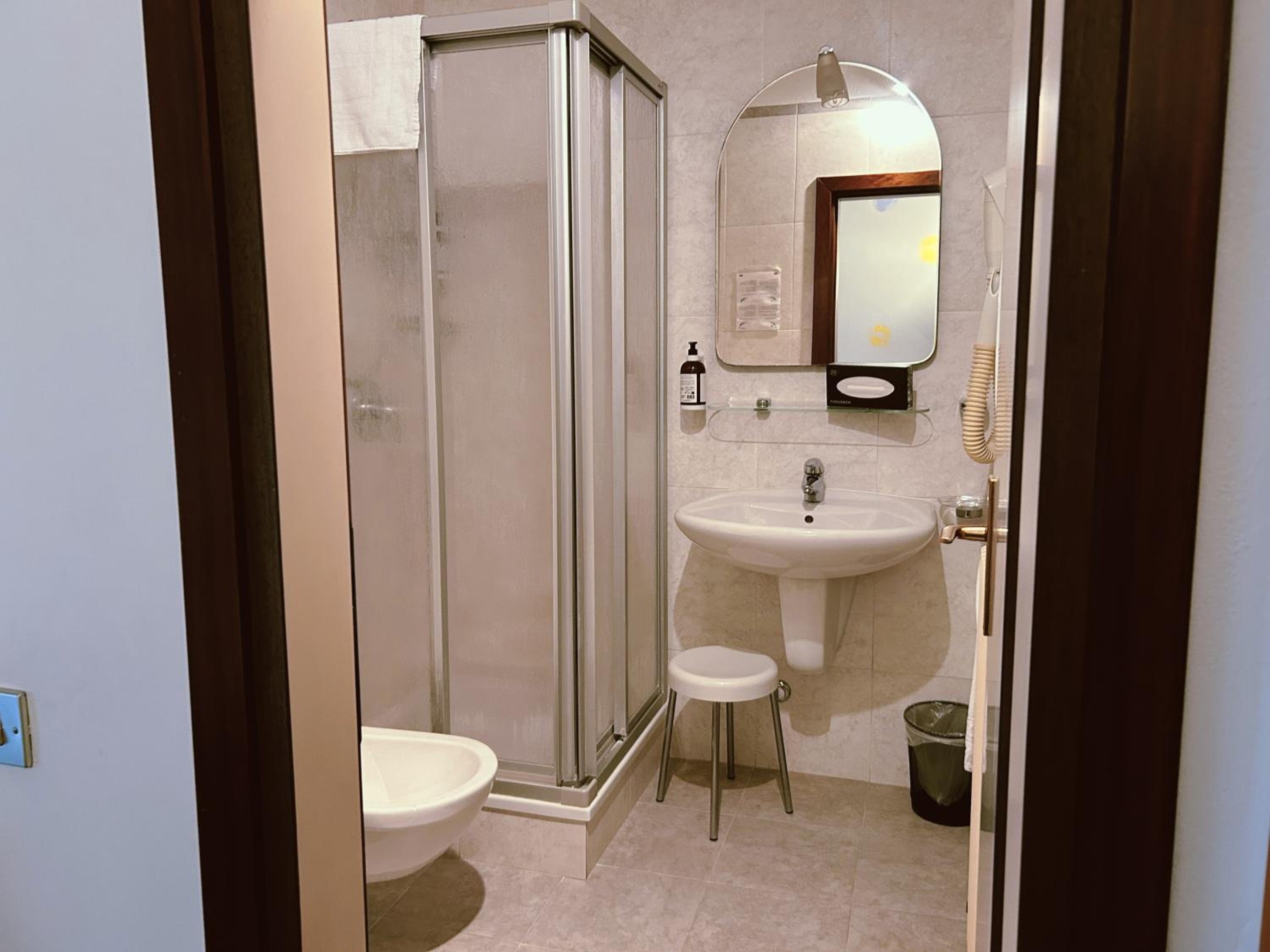 Standard Single Room photo 3