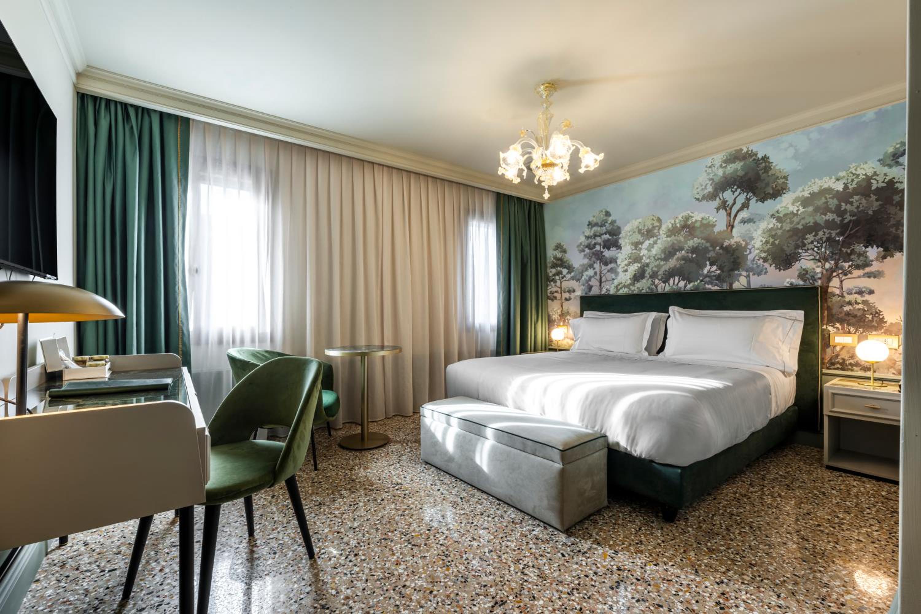Junior Suite with Garden View photo 1