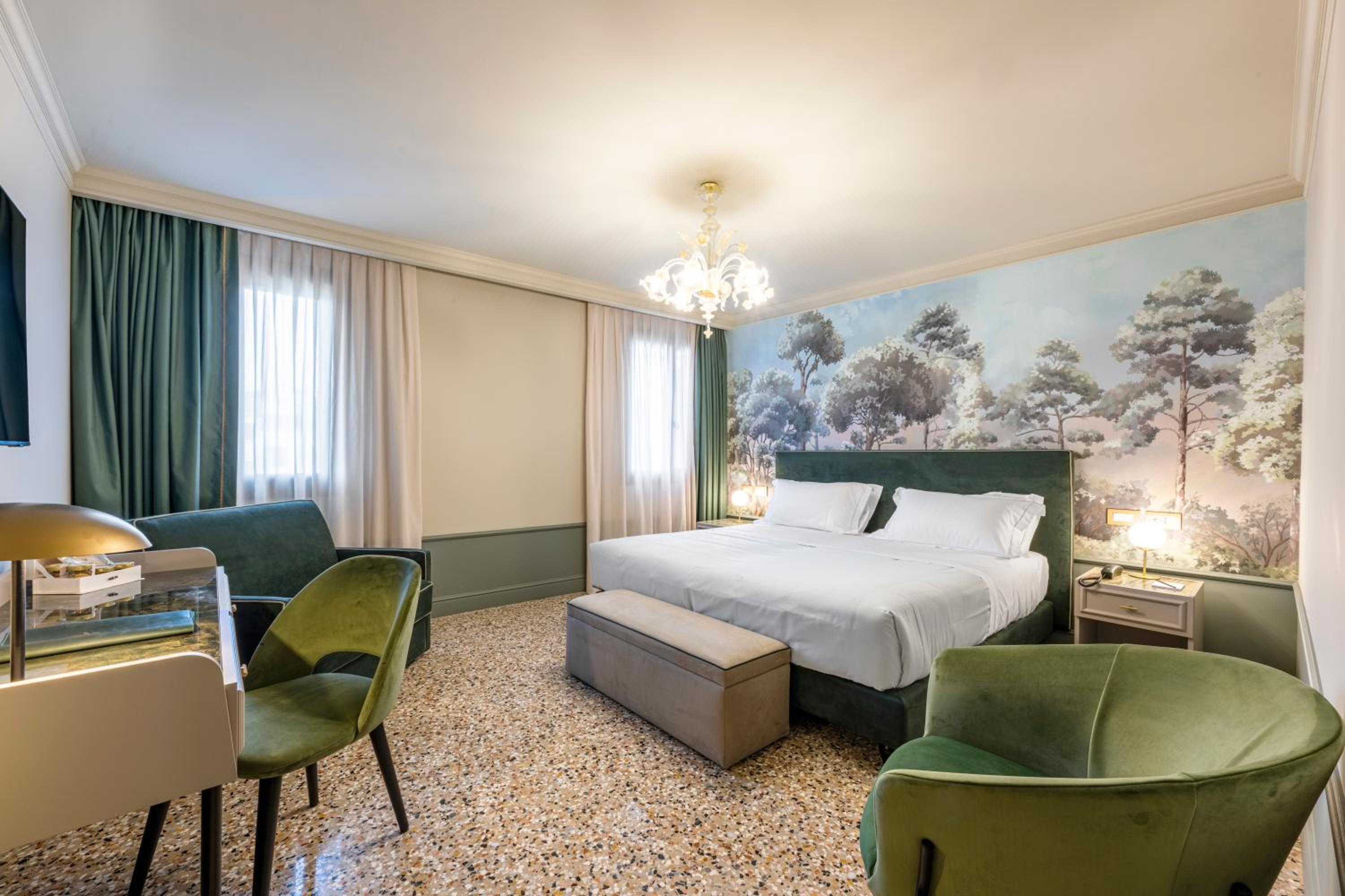Triple Junior Suite with Garden View