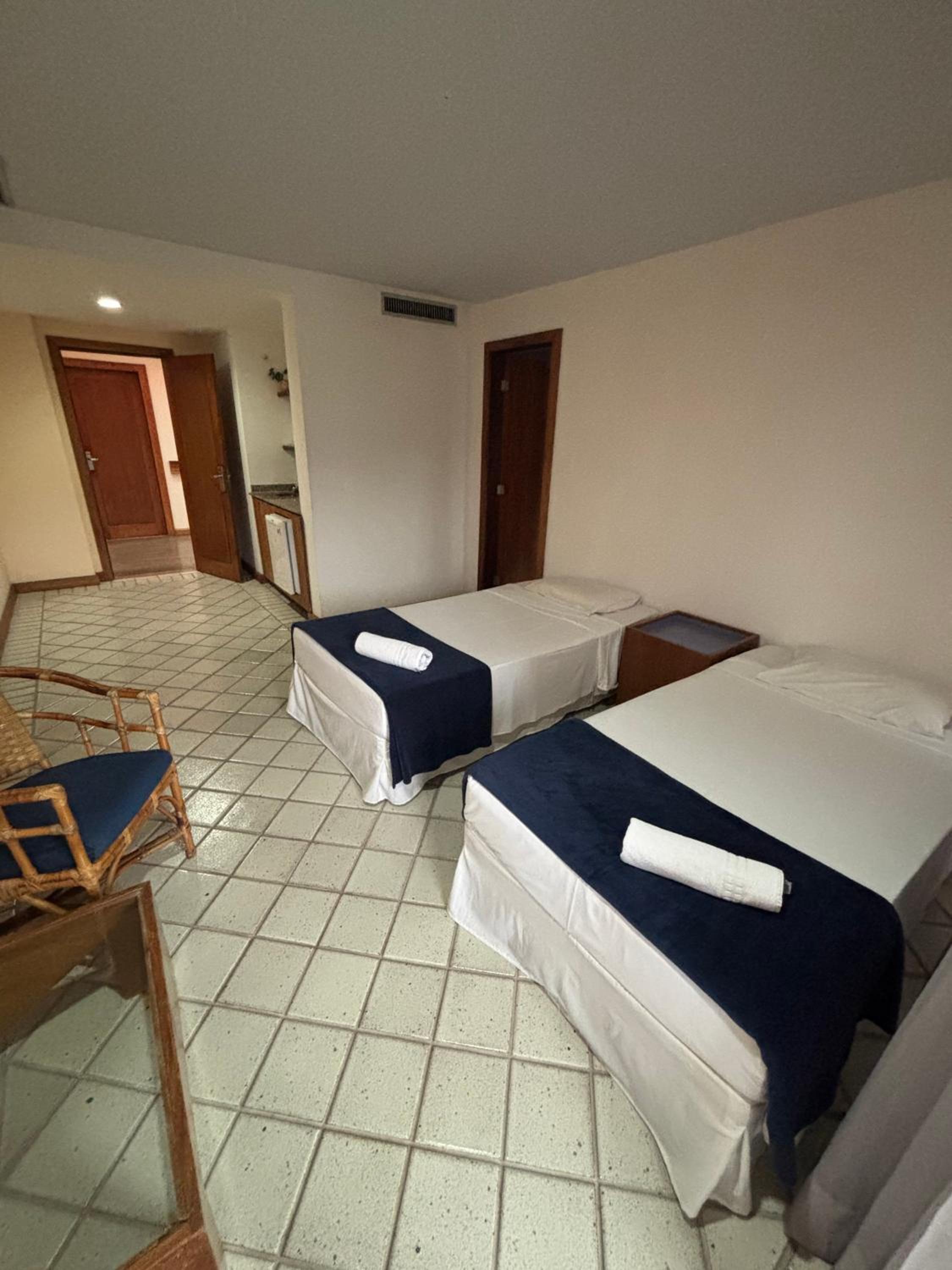 Deluxe Queen Suite
