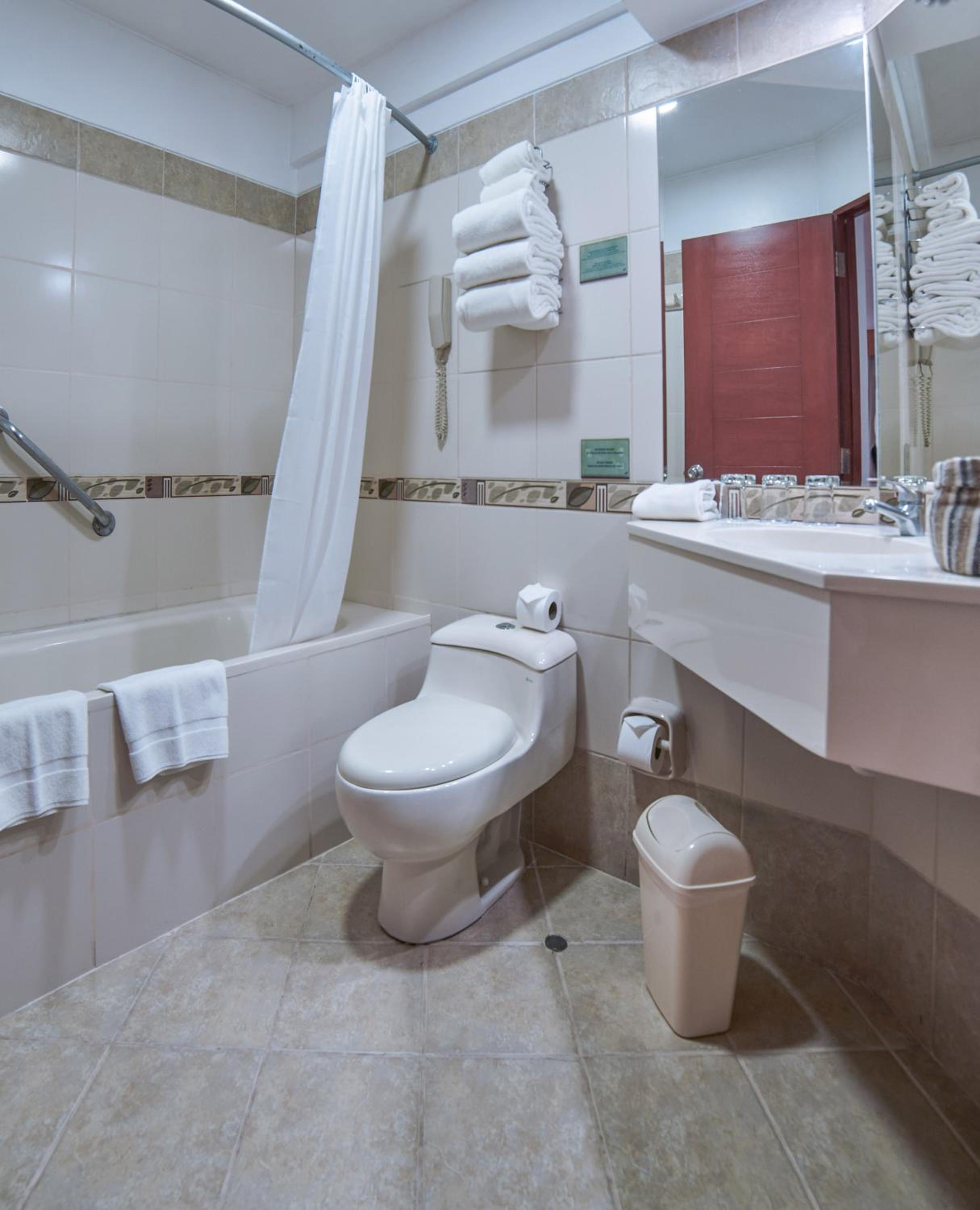 Superior King Room with Balcony - Photo 3