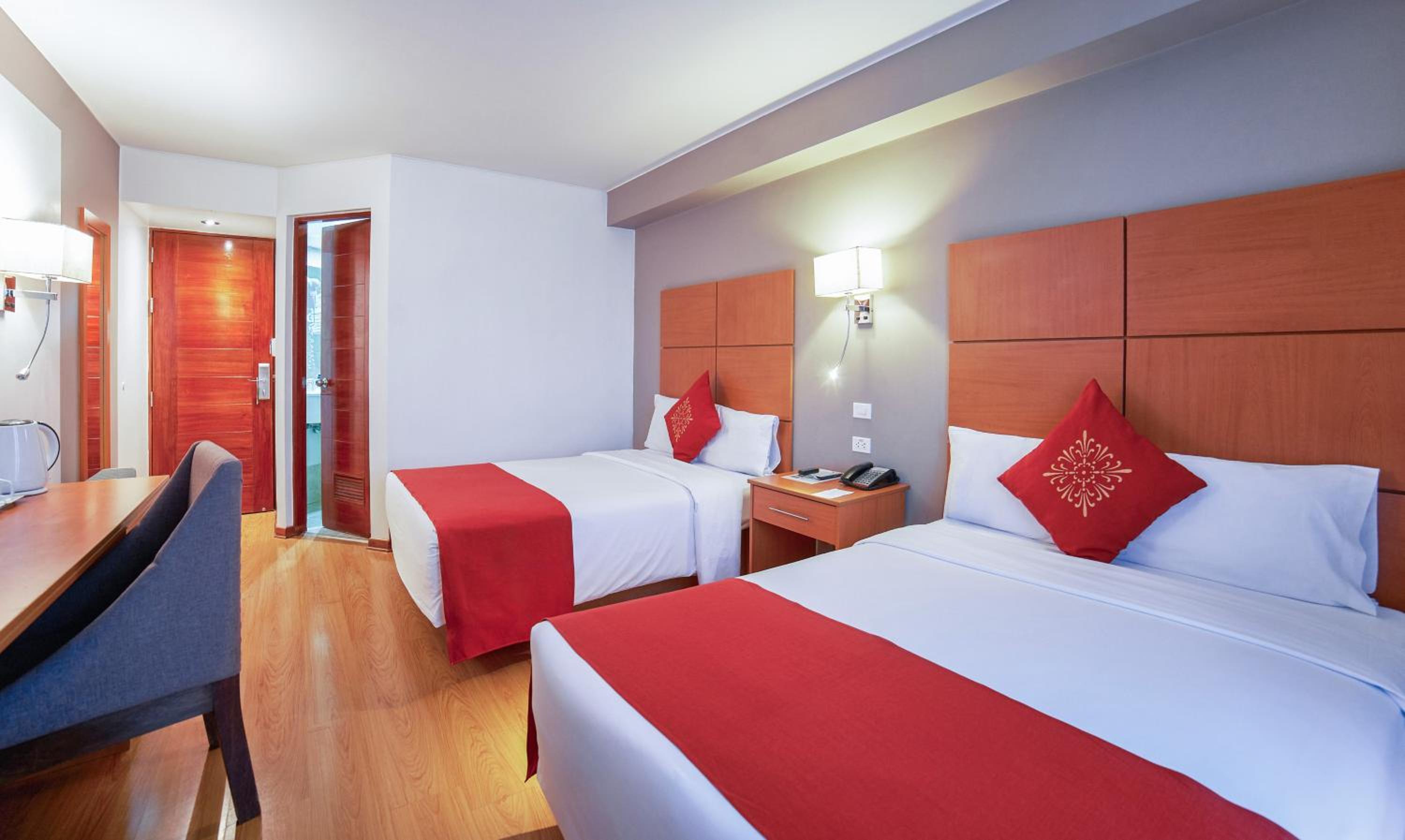 Standard Double Room - Photo 3