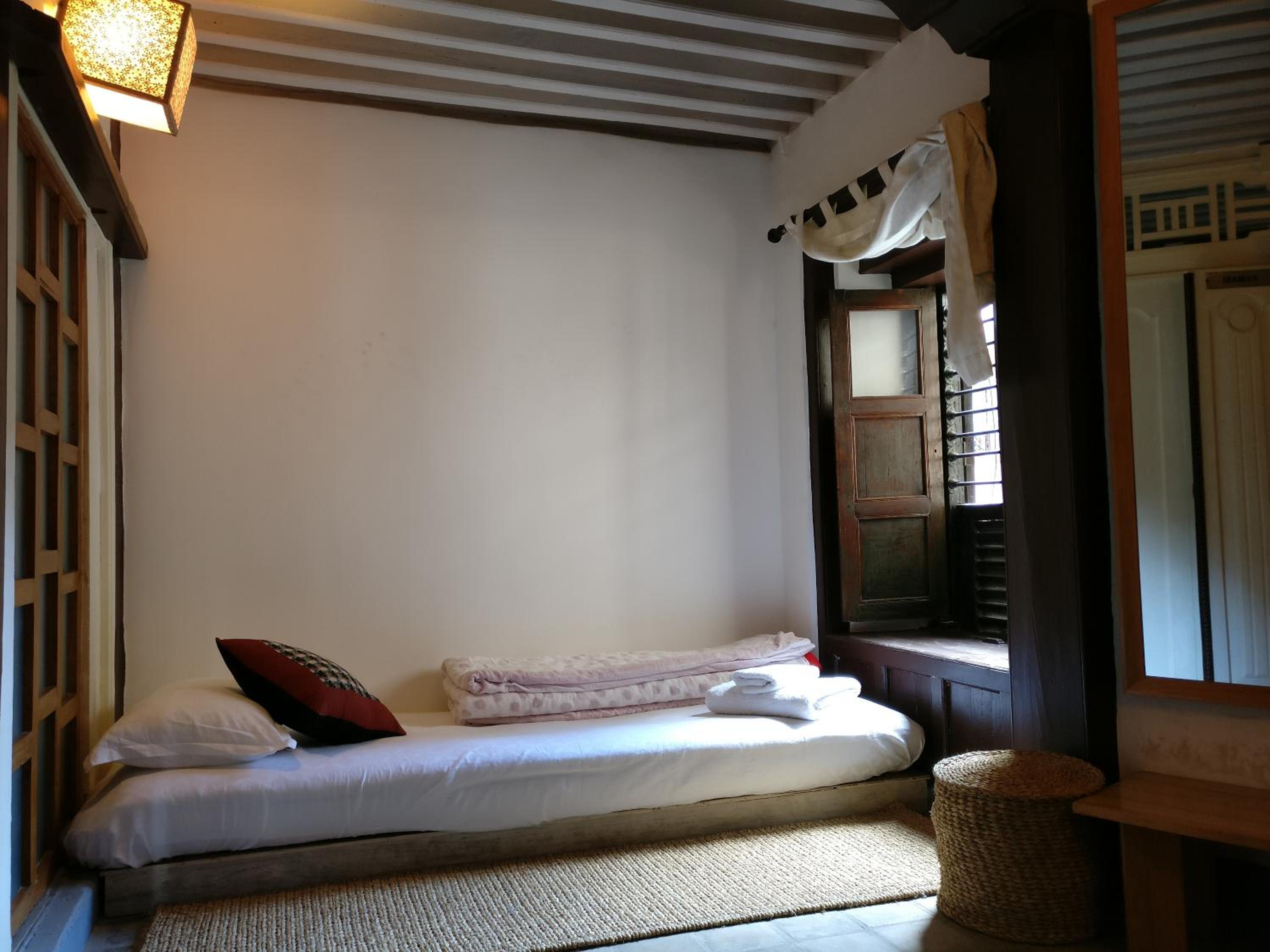 Twin Room with Shared Bathroom photo 3