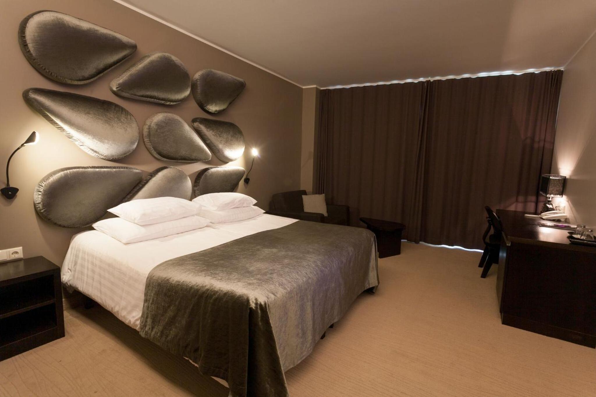XL Double or Twin Room with Spa Access (2+1) - Photo 3