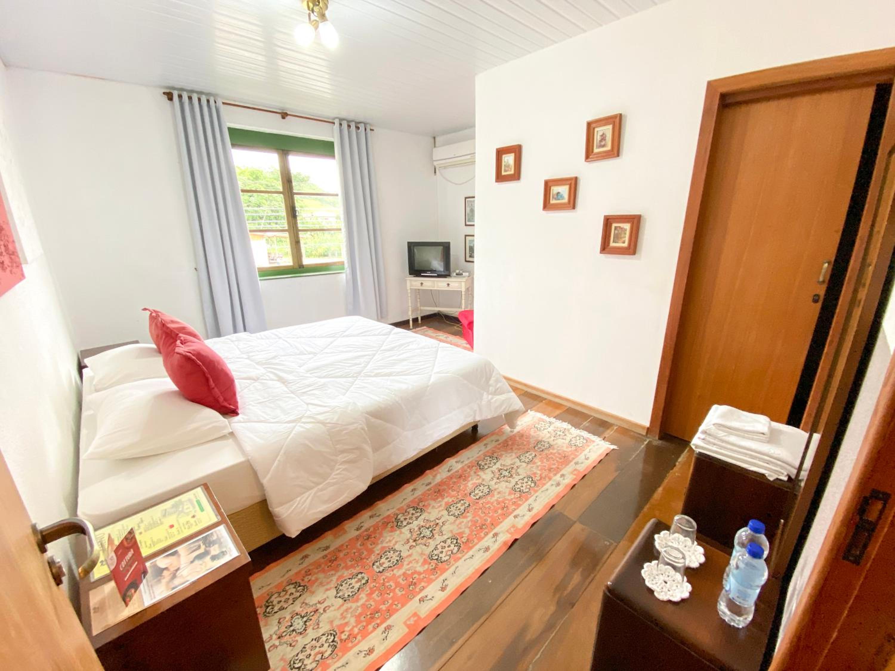 Standard Double Room photo 3