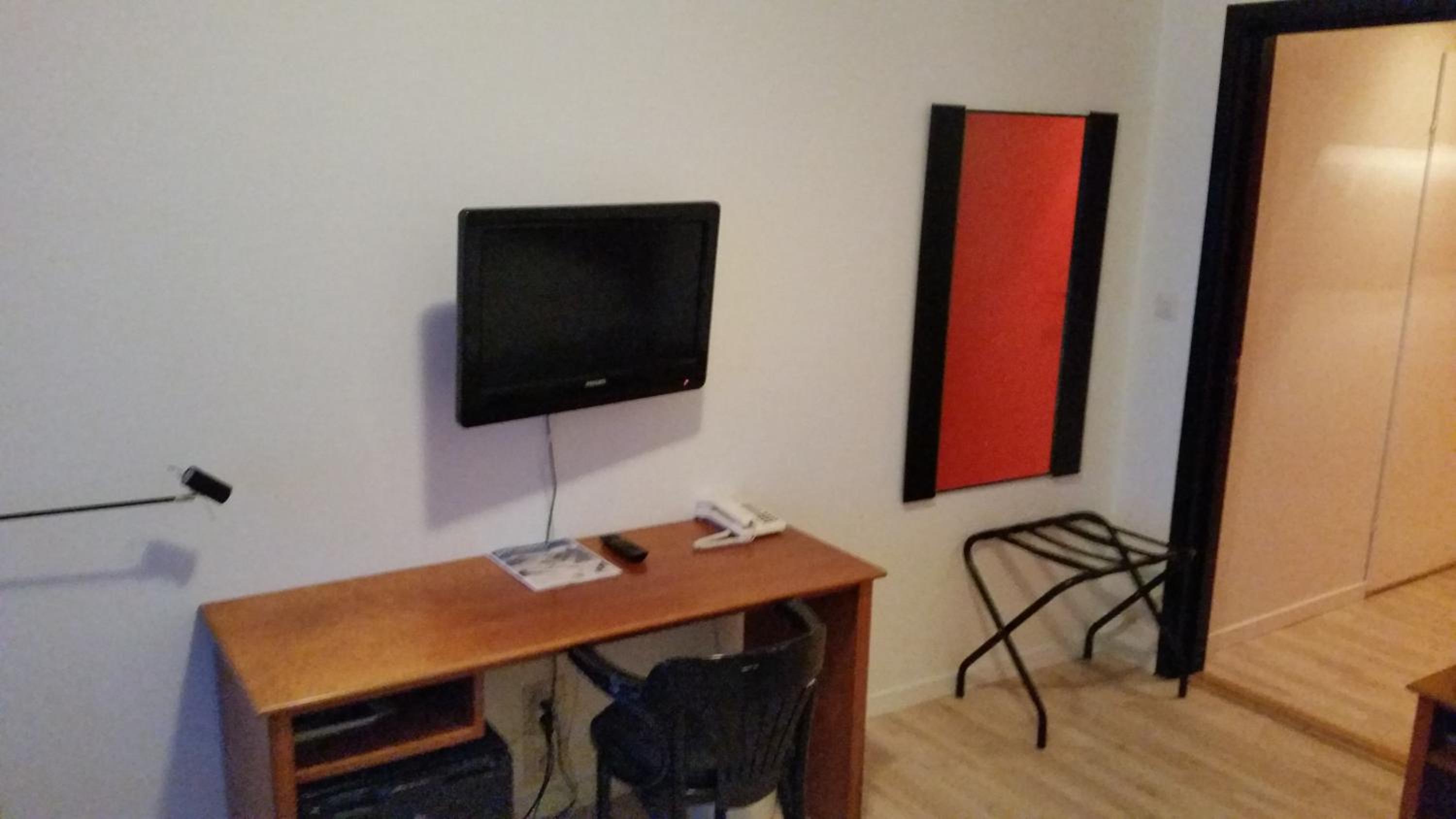 Single Room photo 2