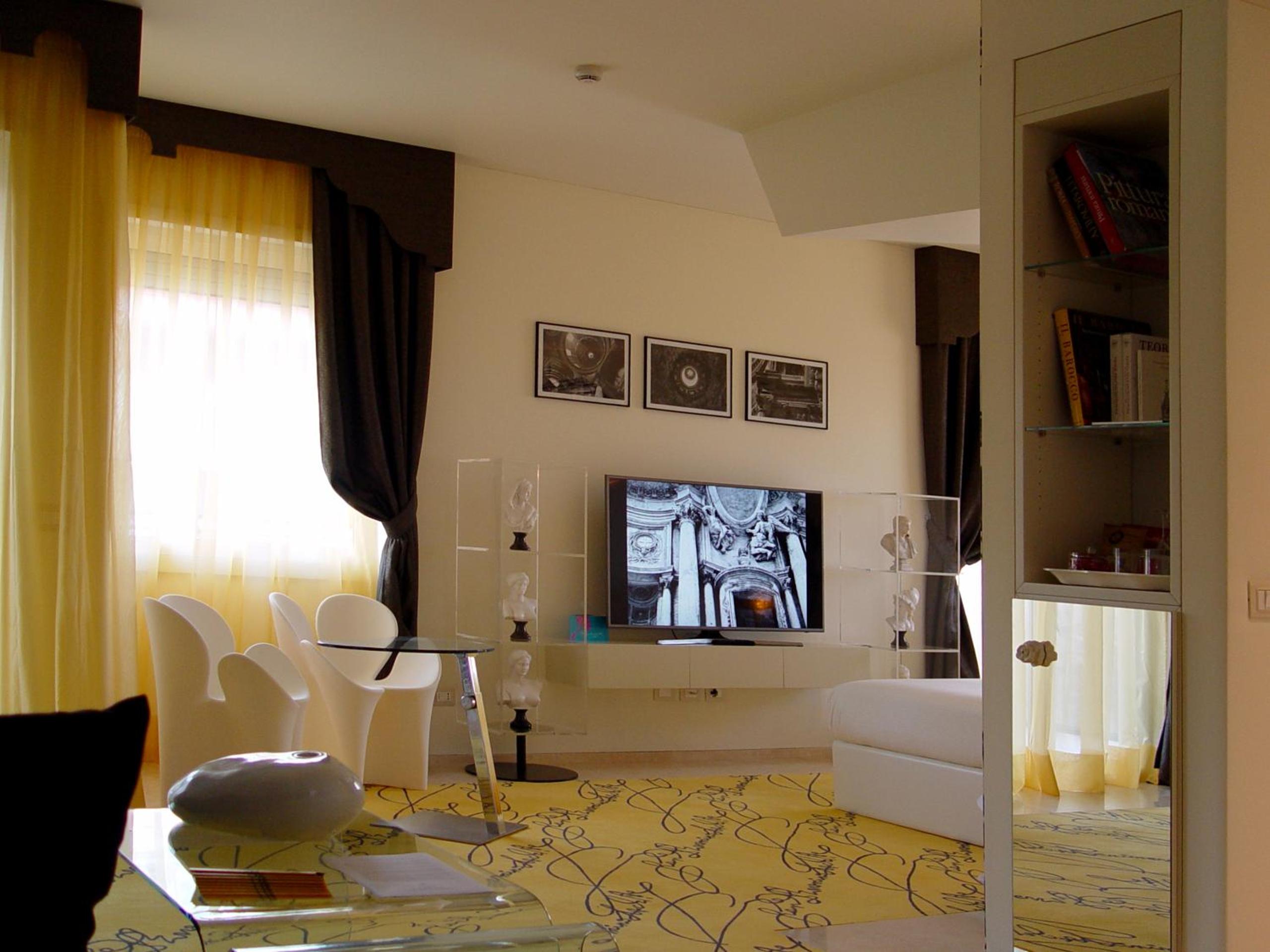 Premier Suite photo 3