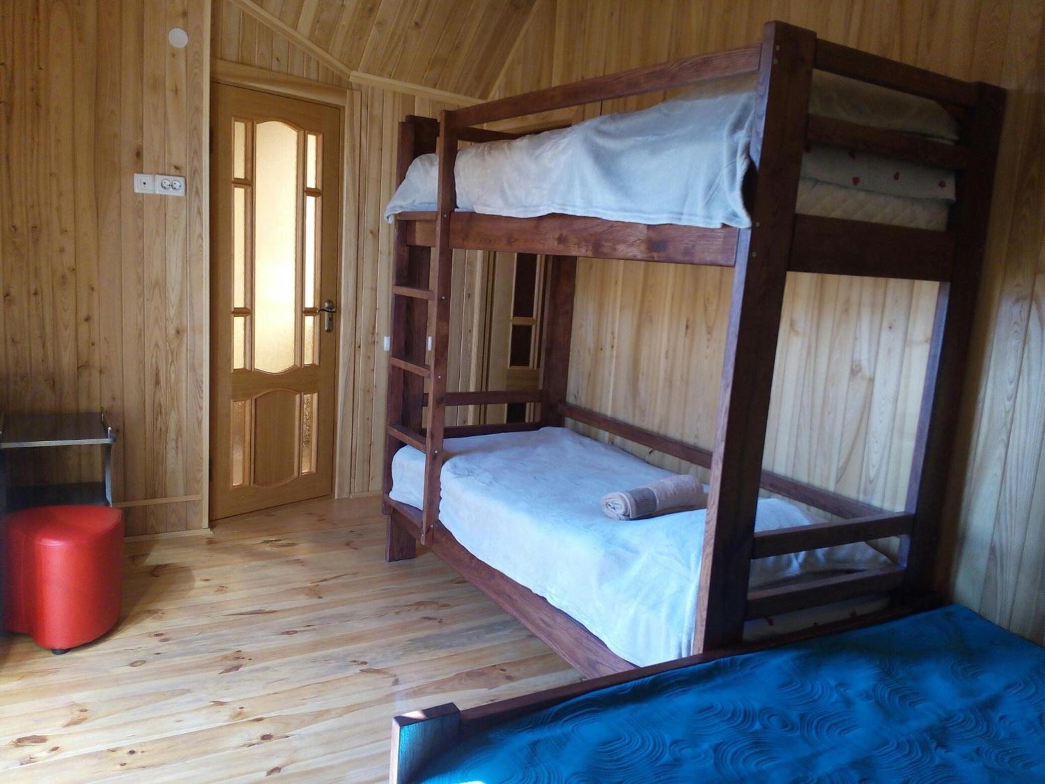 Quadruple Room with Private Bathroom photo 2