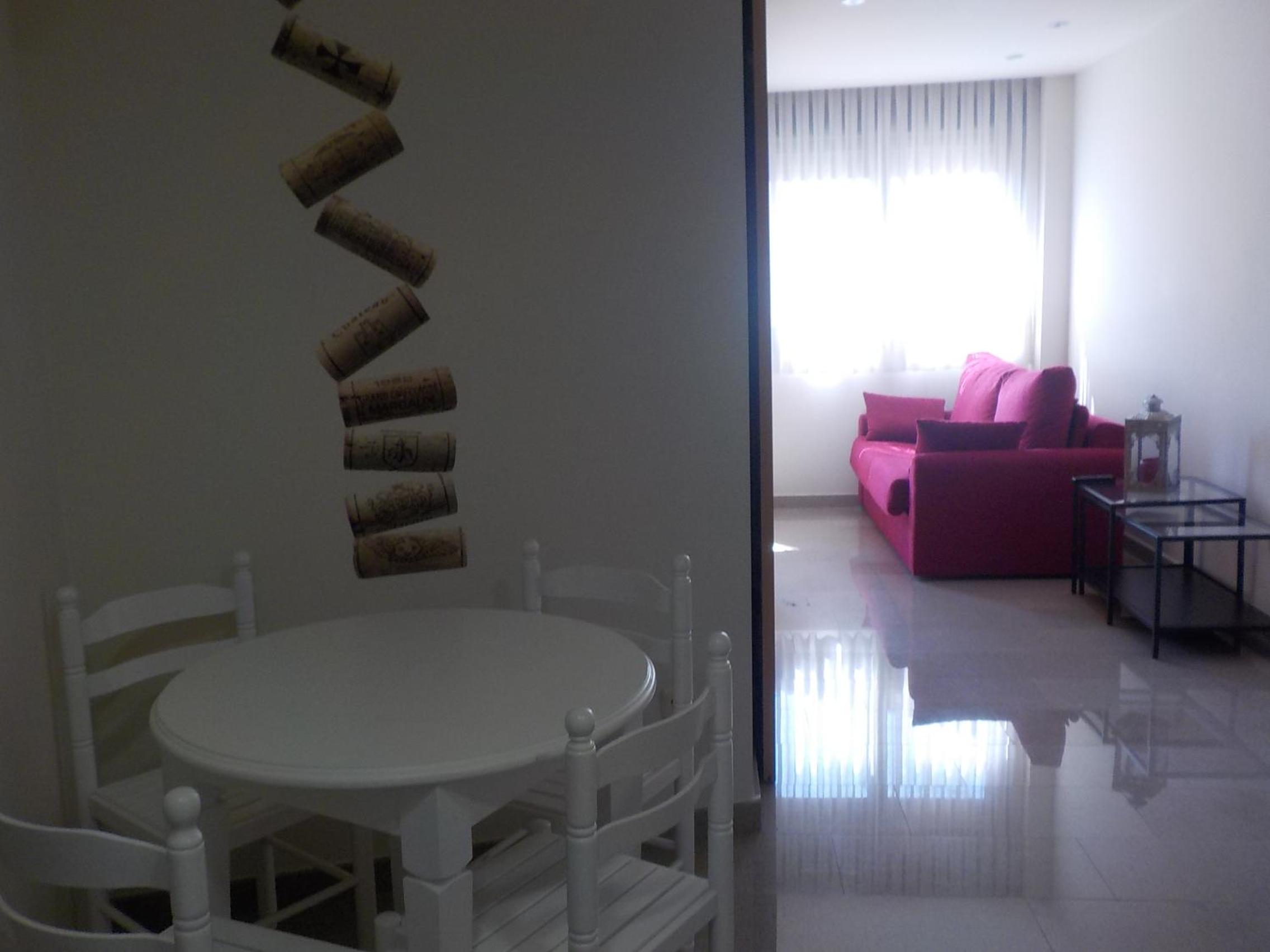 One-Bedroom Apartment photo 2