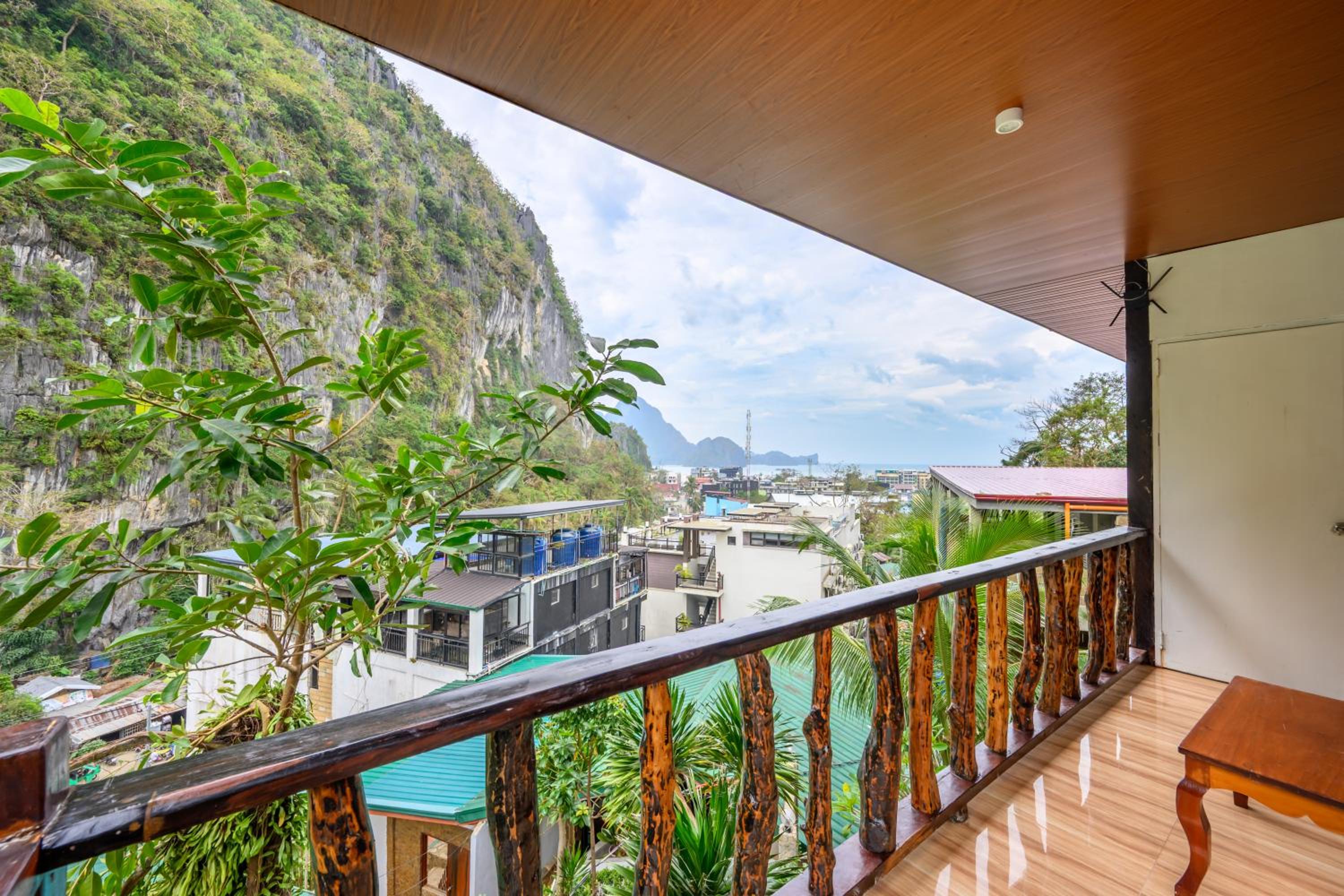 Quadruple Room with Sea View photo 2