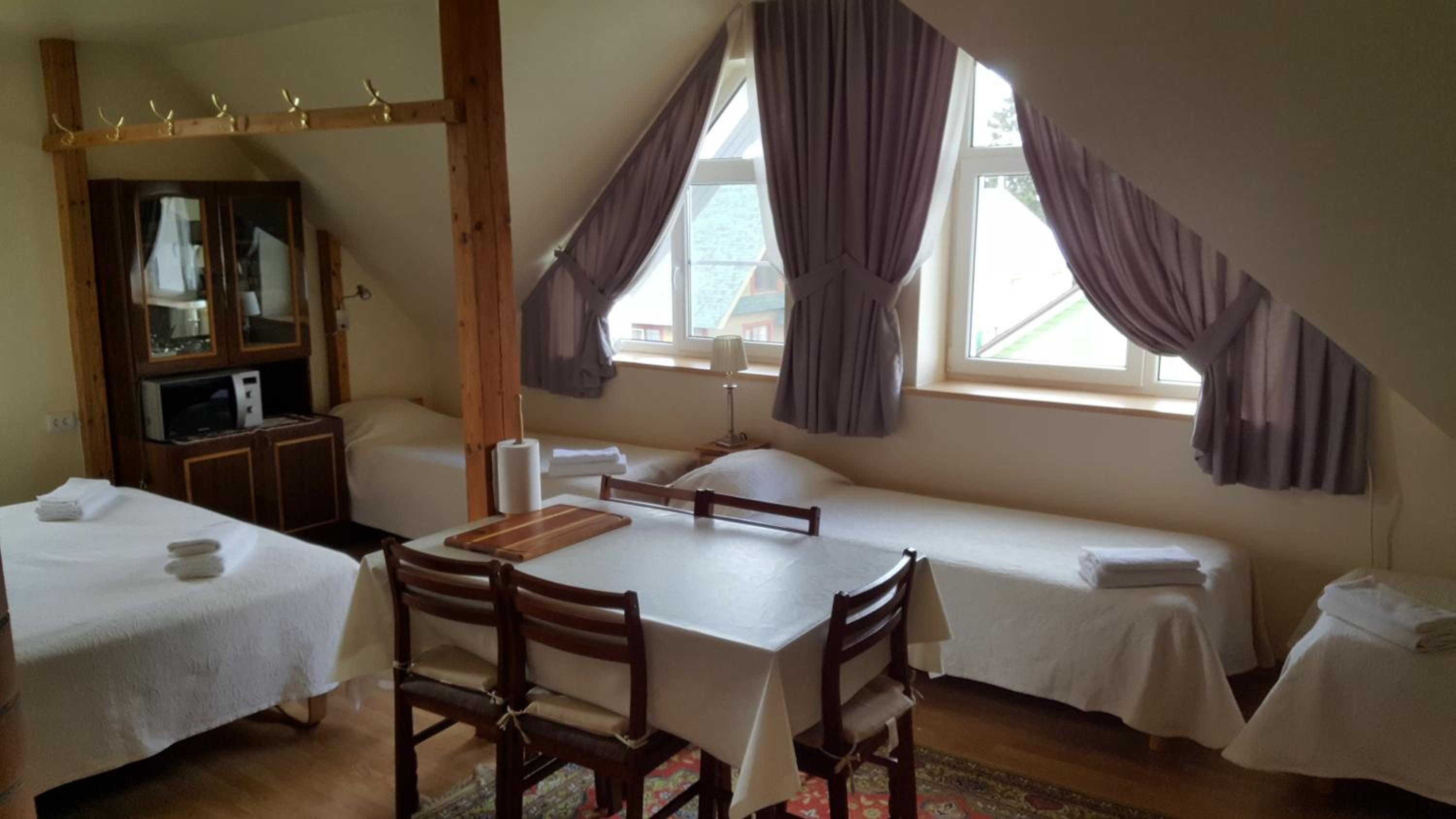 Family Room - Photo 9