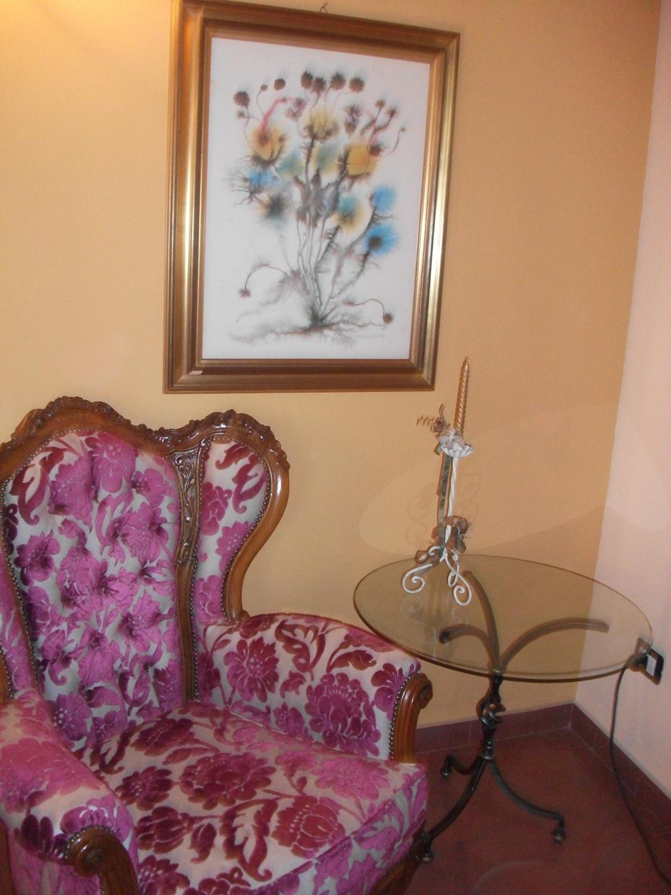 Deluxe Suite with Balcony - Photo 4
