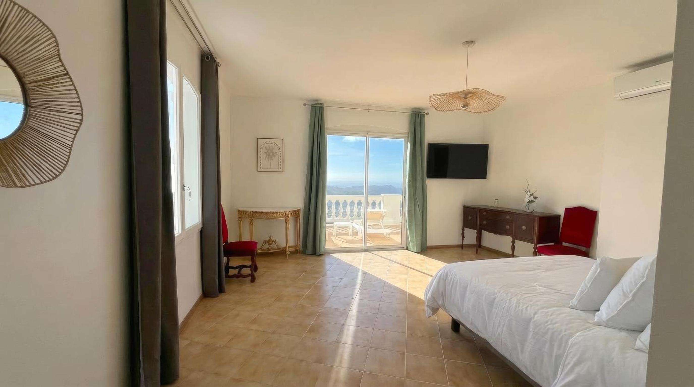Deluxe Double Room with Sea View photo 1