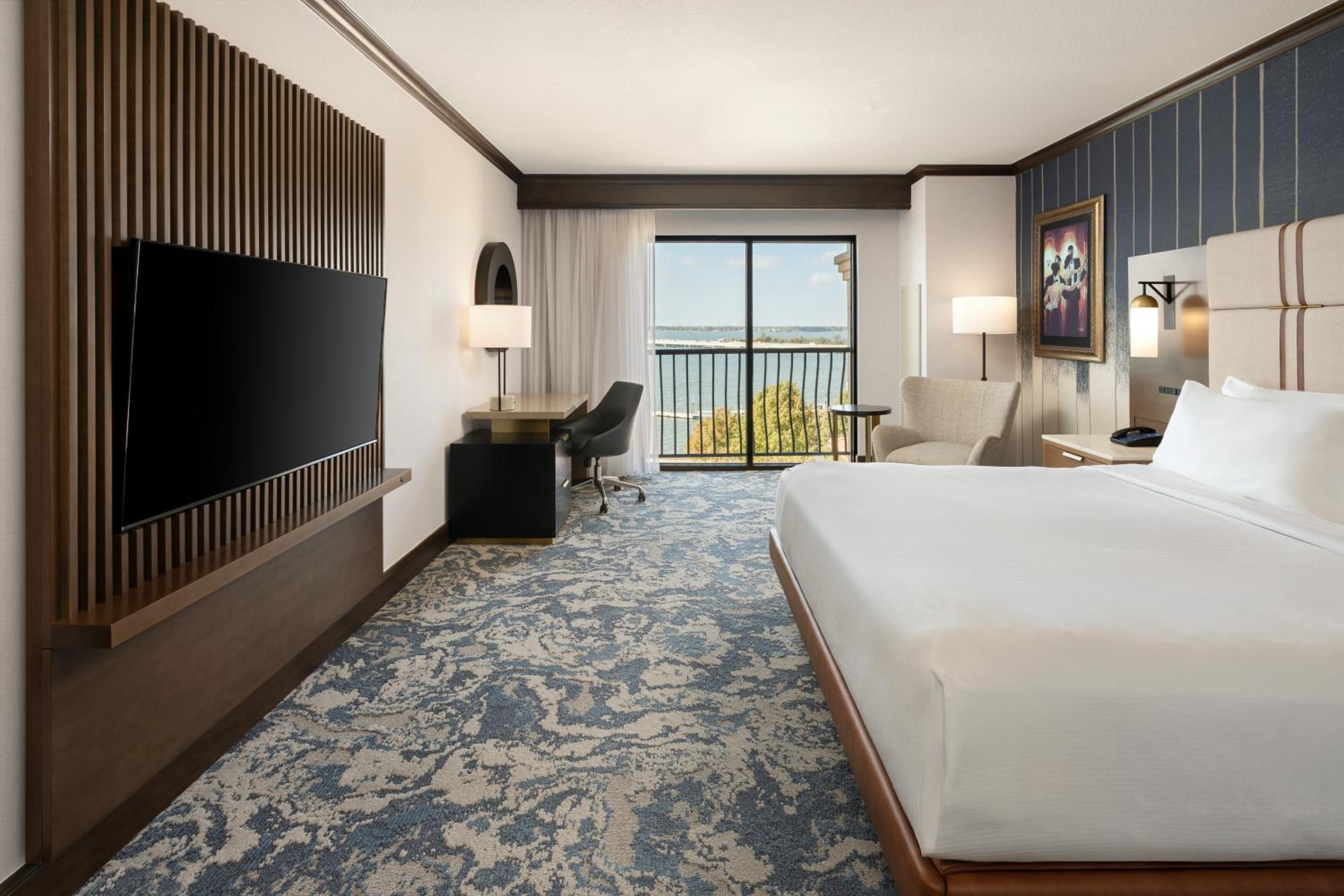 King Room with Resort View - Photo 1