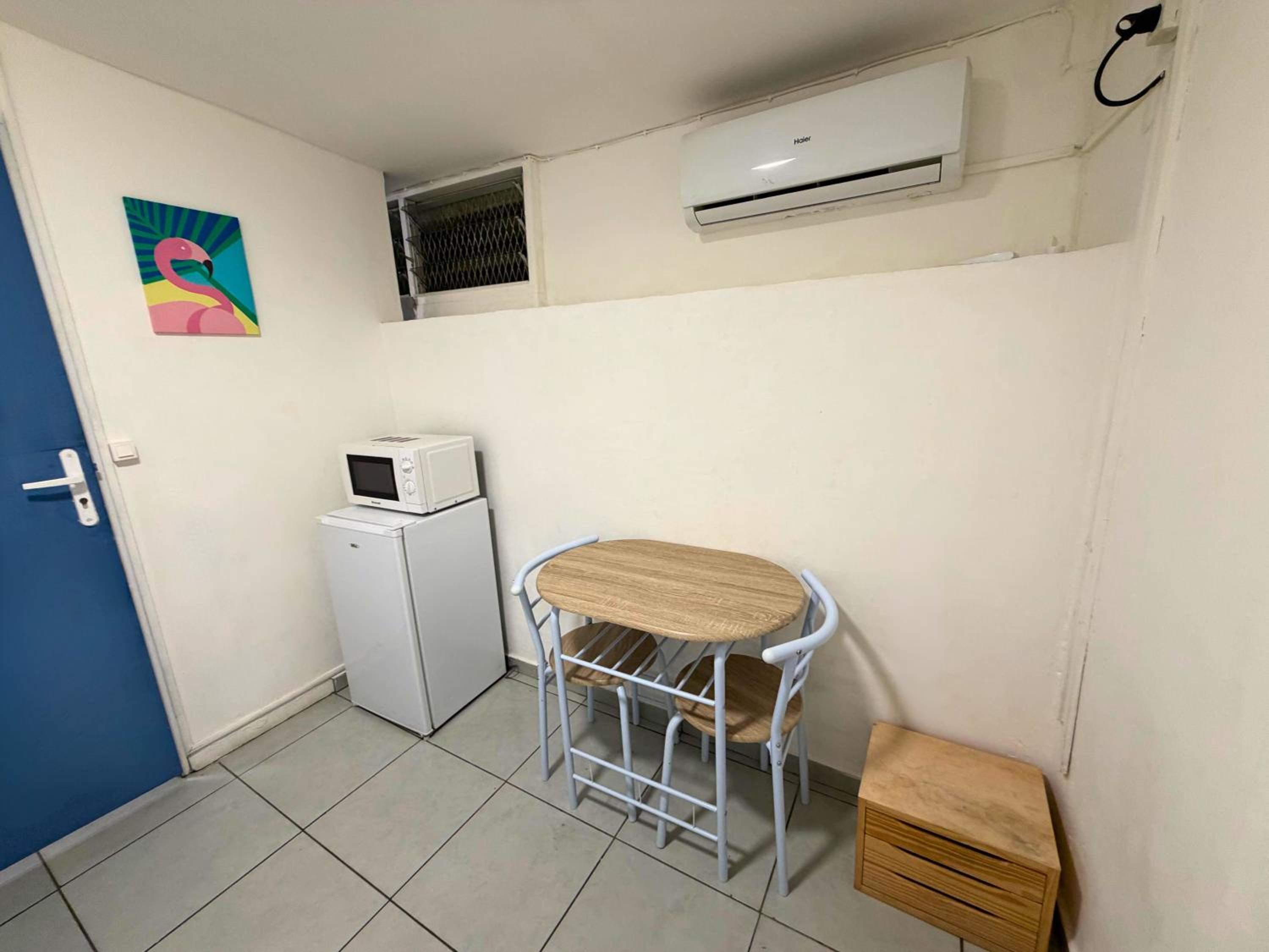 Single Room photo 3