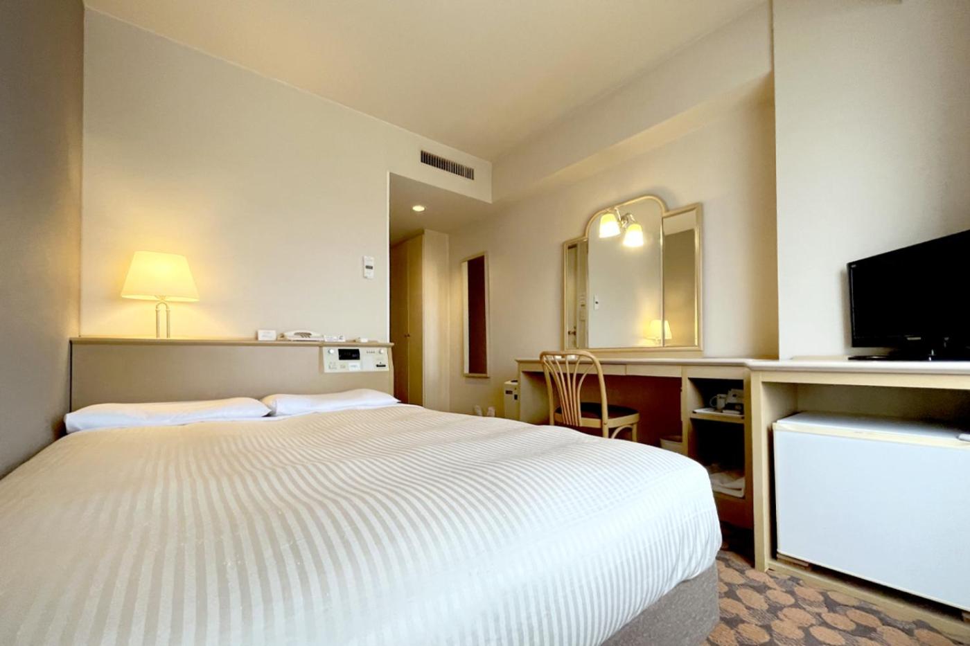 Casual Double Room - Smoking photo 3