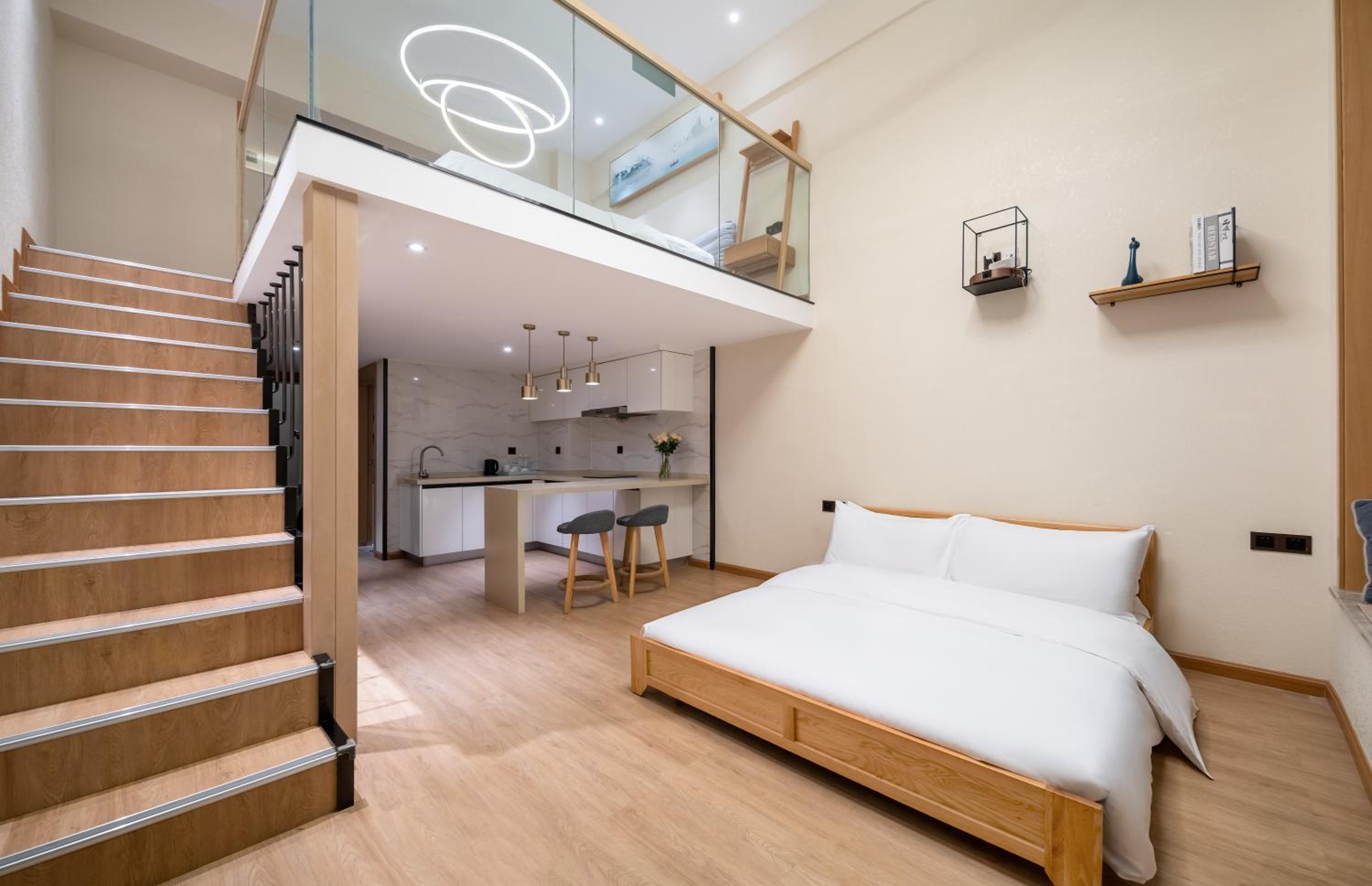 Duplex King Suite photo 1