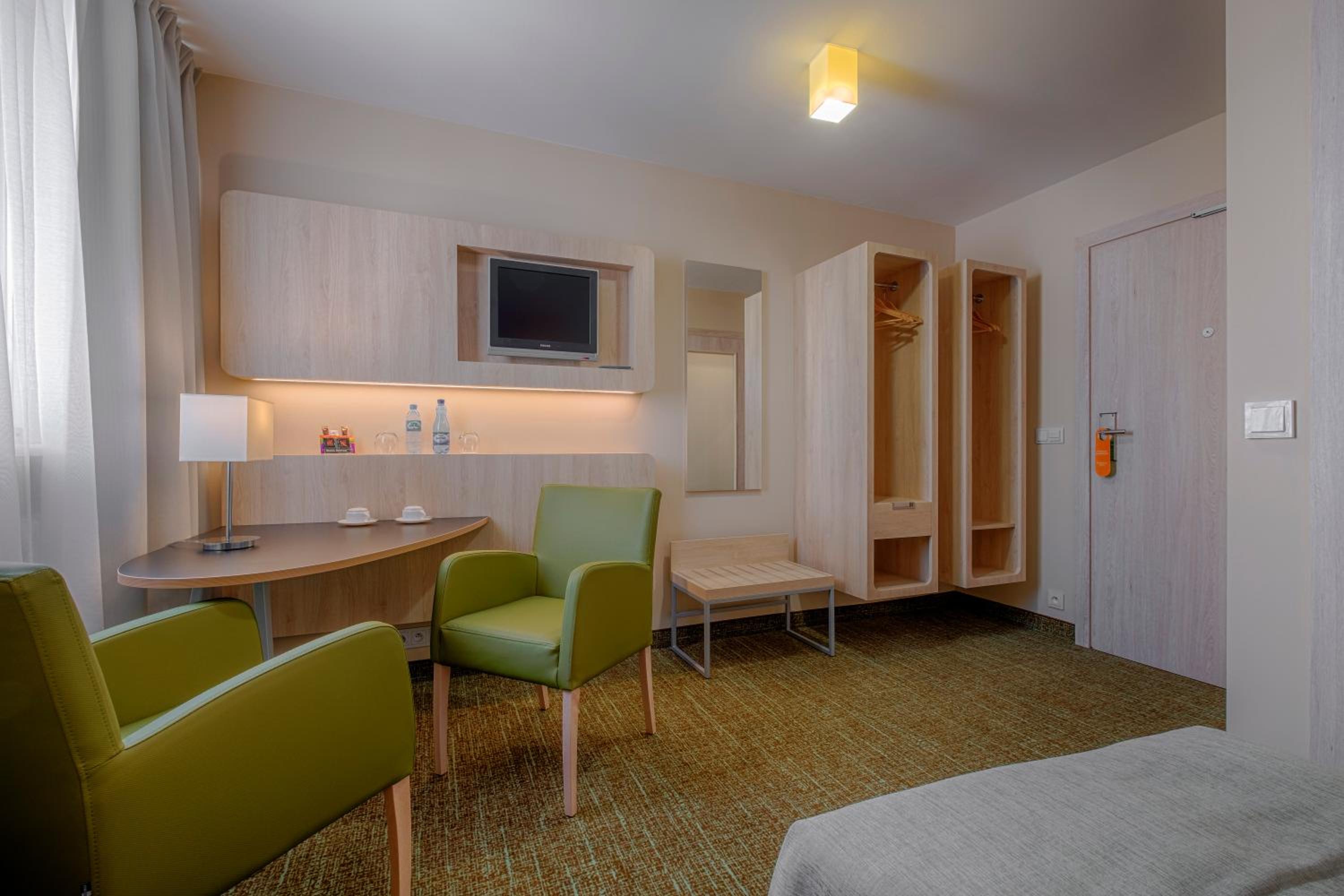 Premium Twin Room photo 1