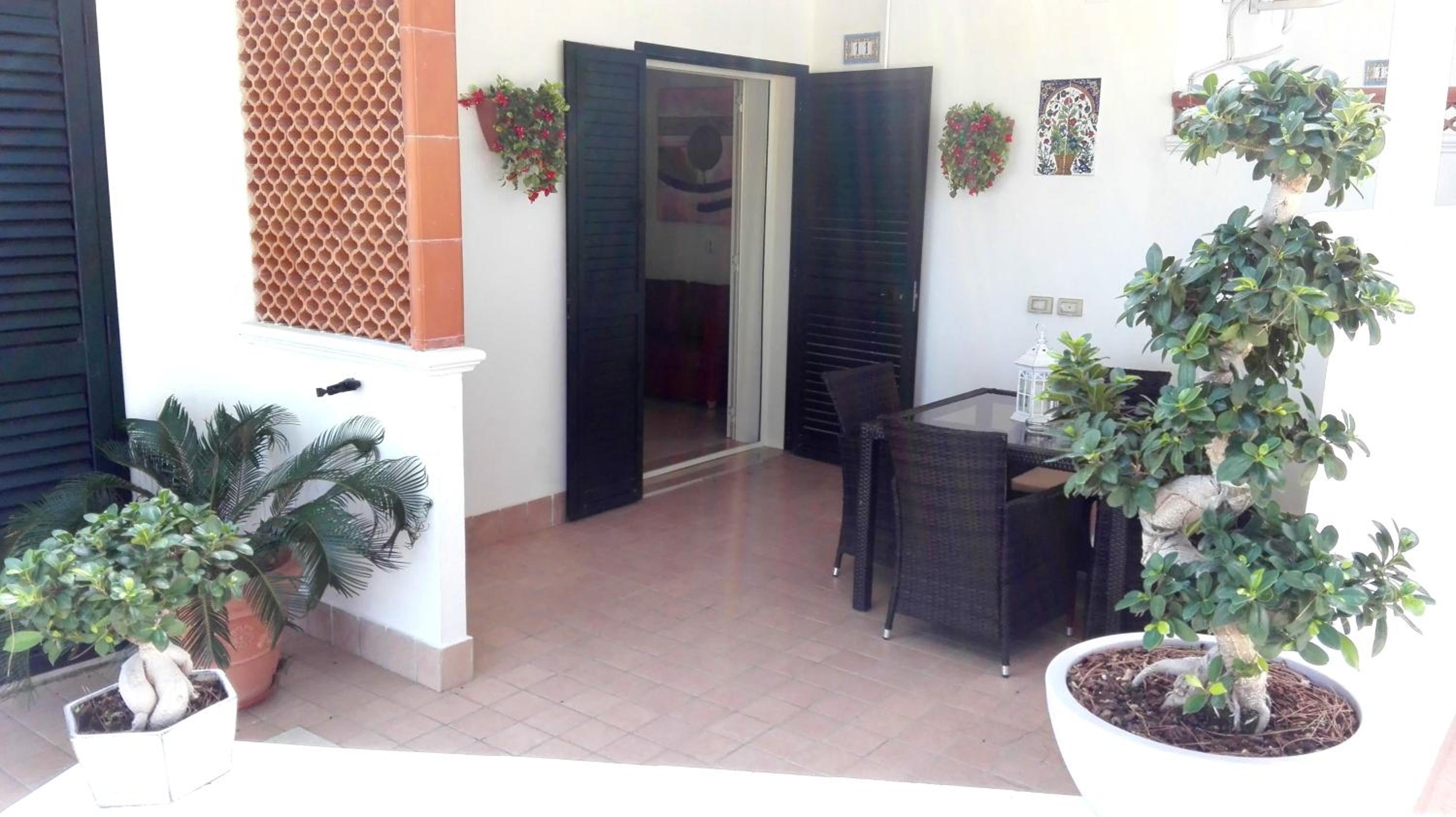 Two-Bedroom Villa with Terrace Sea View photo 3