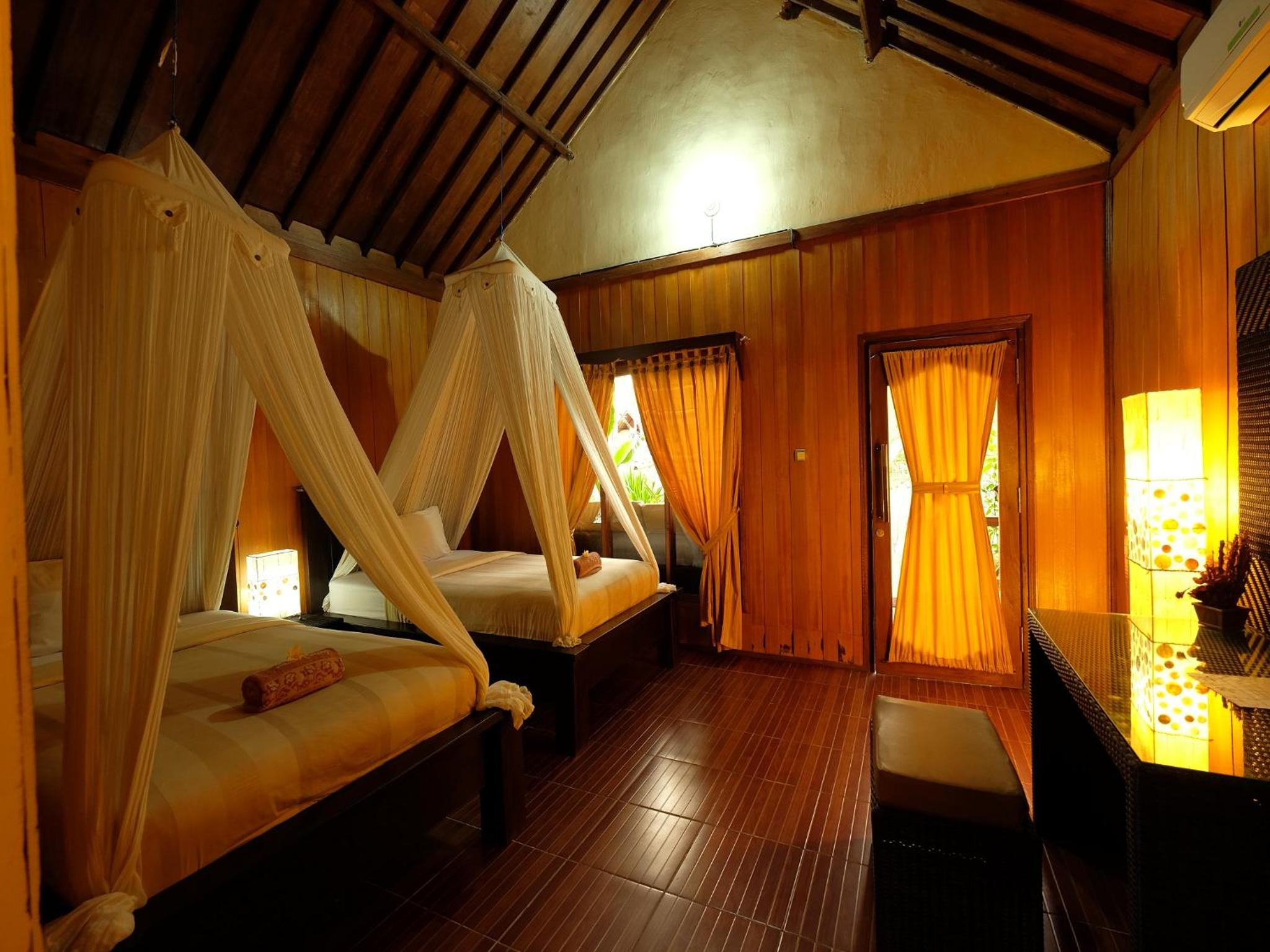 Double Room with Pool View - Photo 5