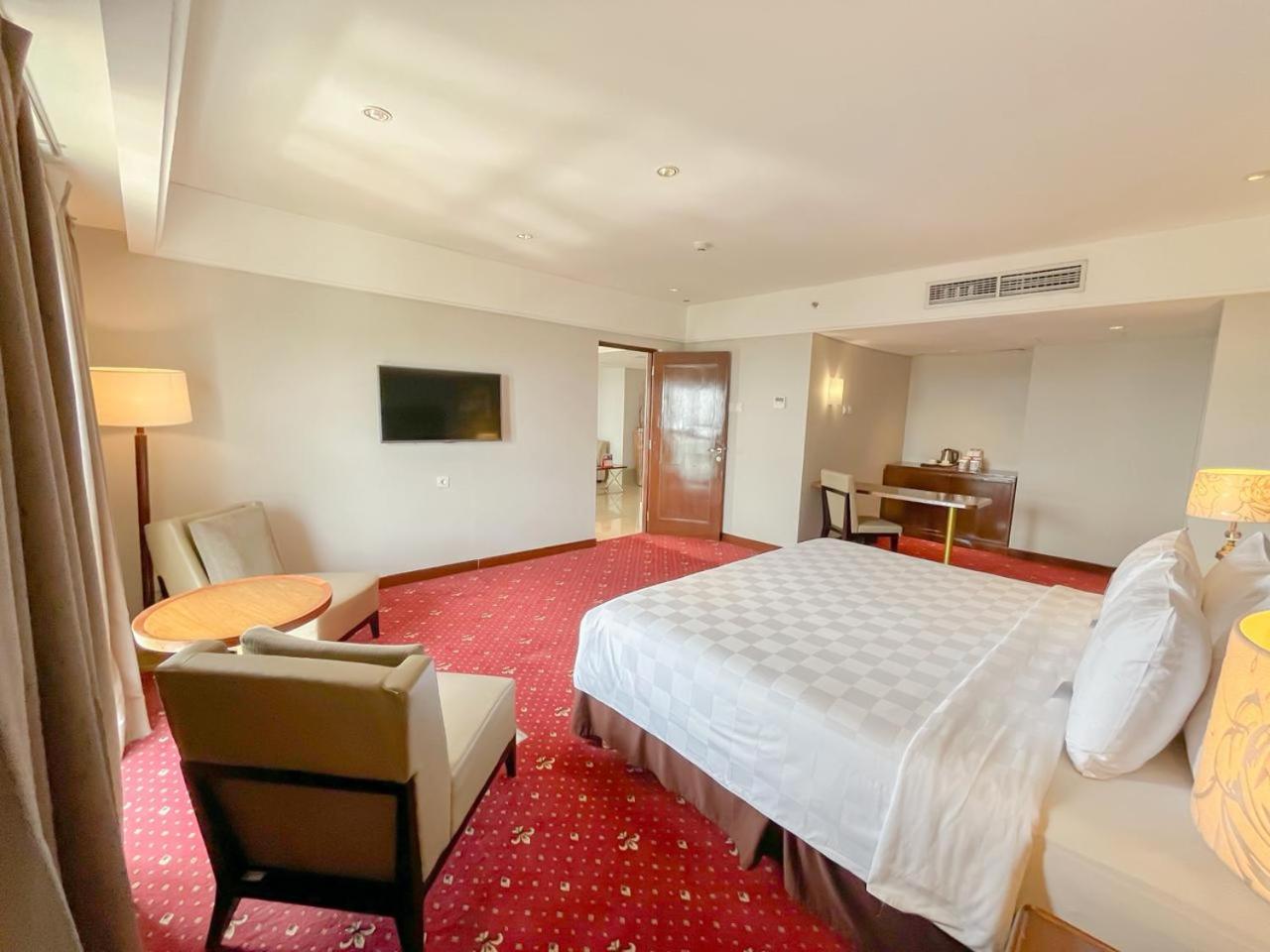 Presidential Suite photo 3