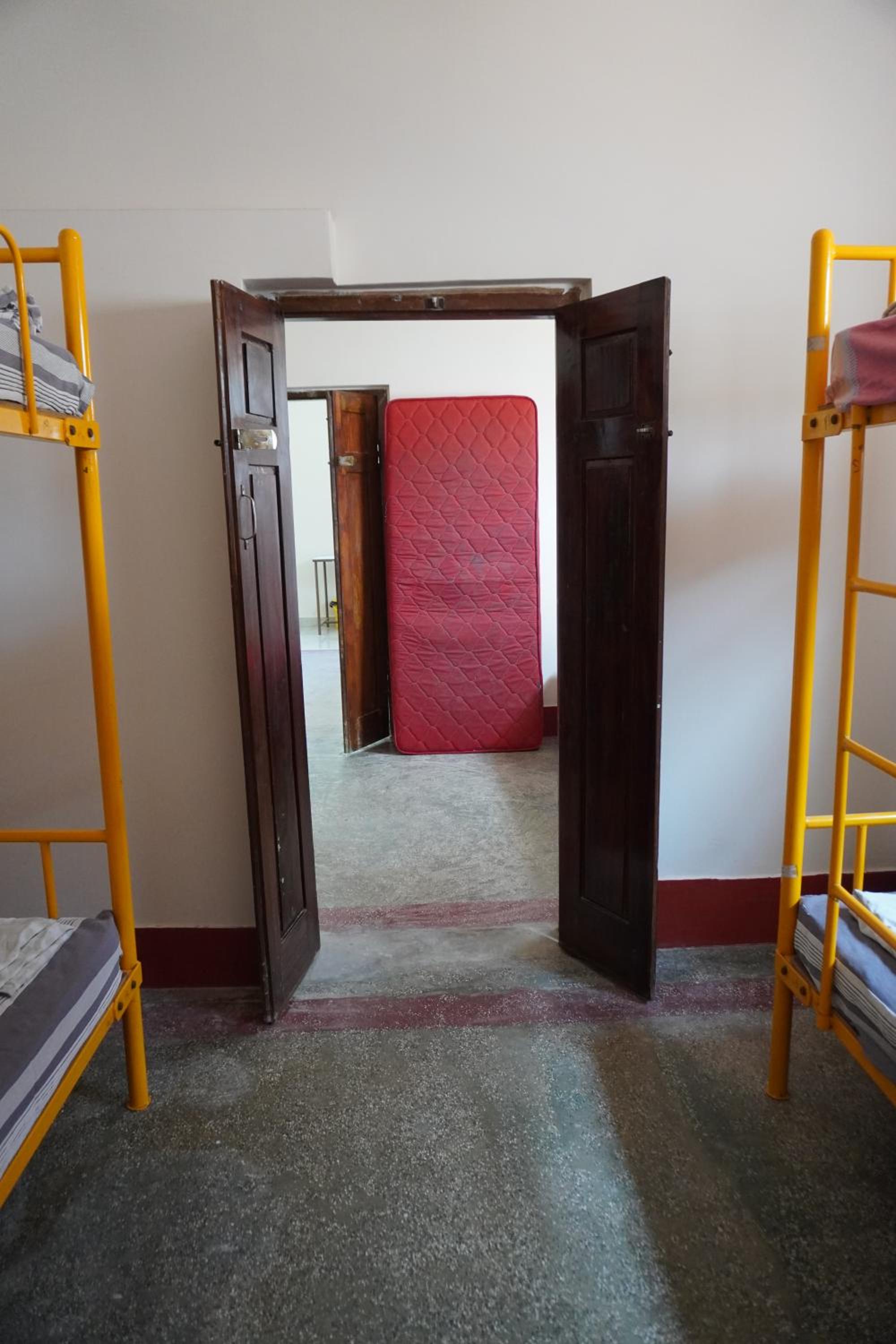 Single Bed in Male Dormitory Room with Shared Bathroom photo 2