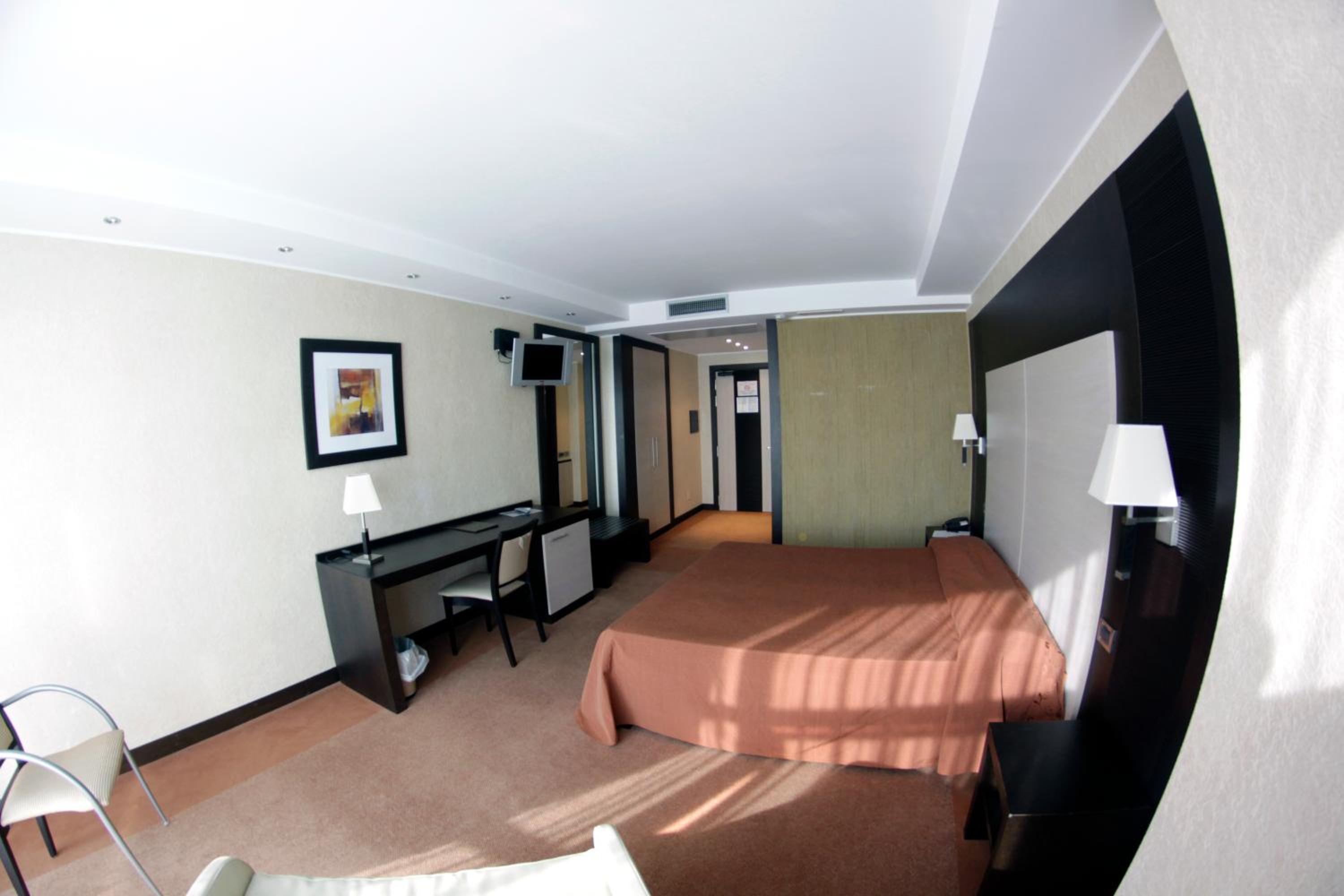 Double Room - Photo 4
