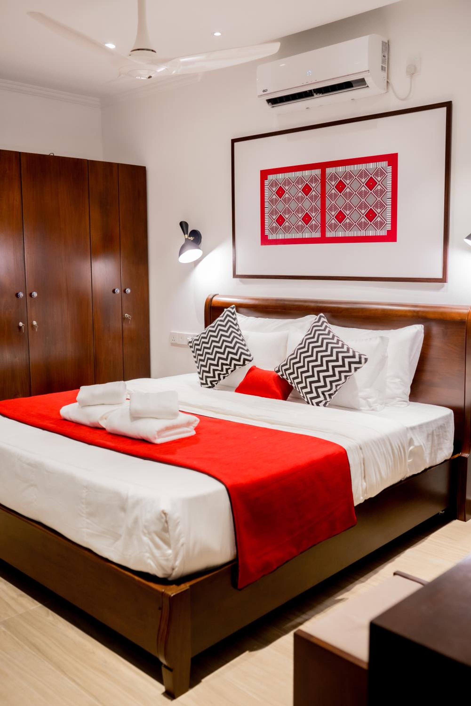 Deluxe King Room