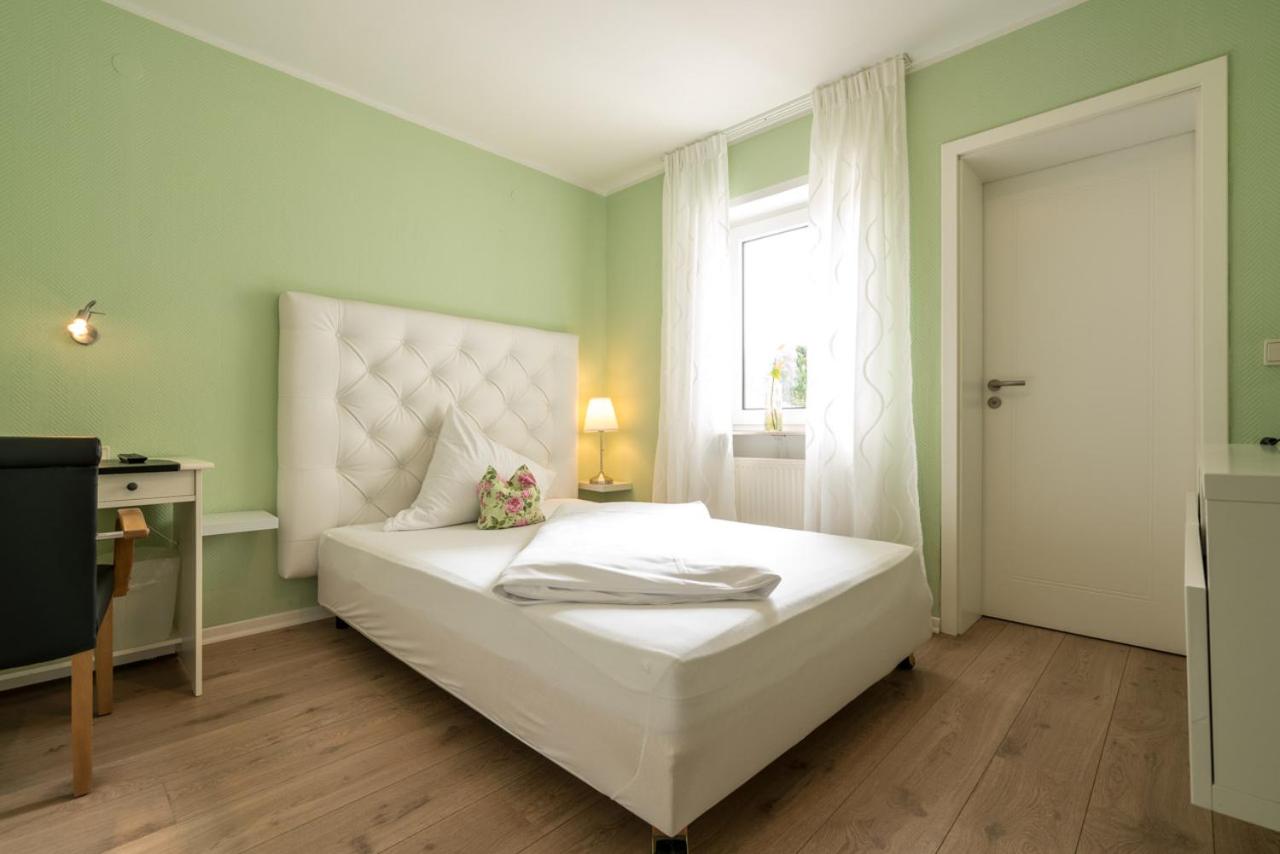 Single Room photo 2