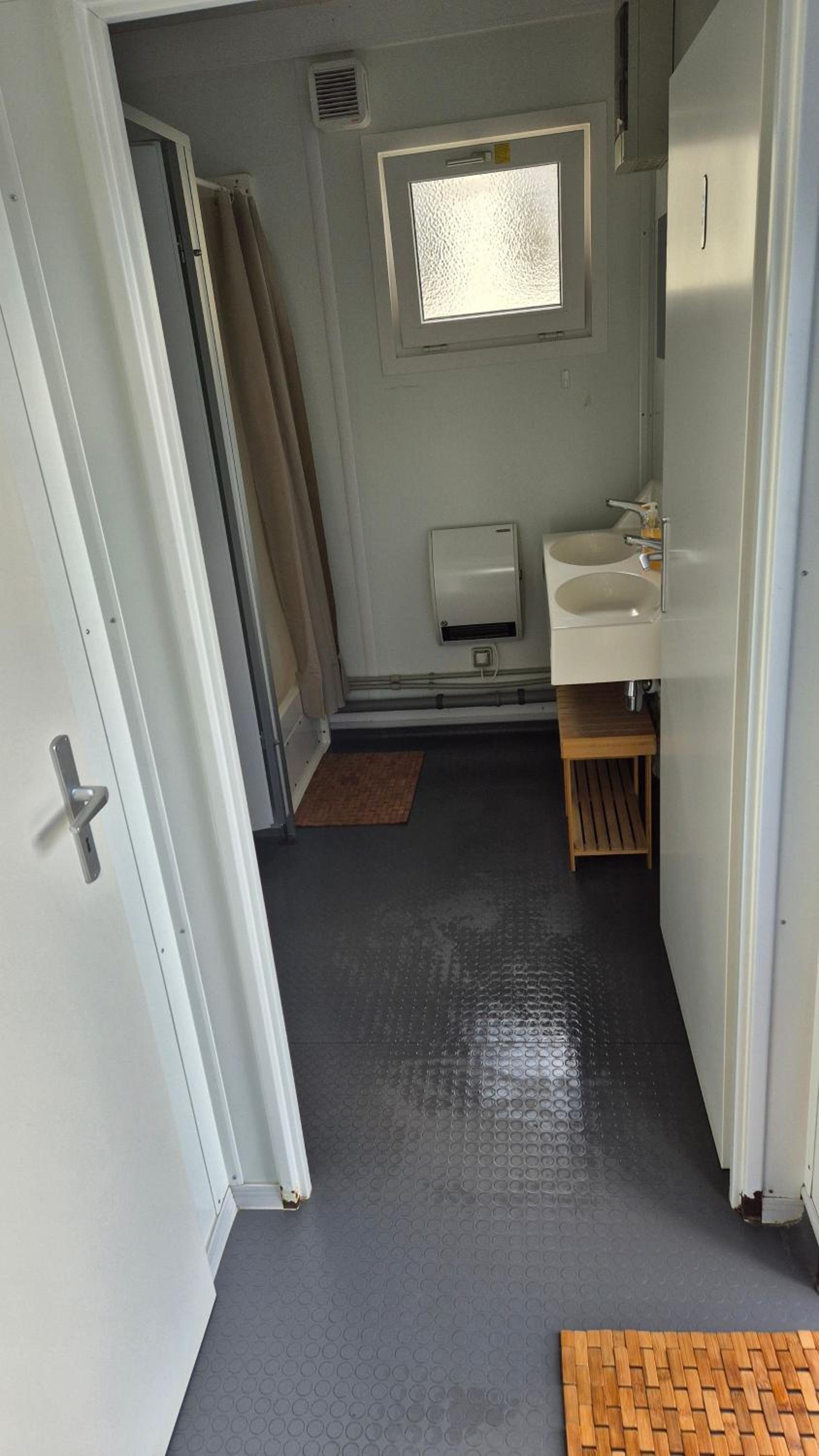 Budget Double Room photo 2