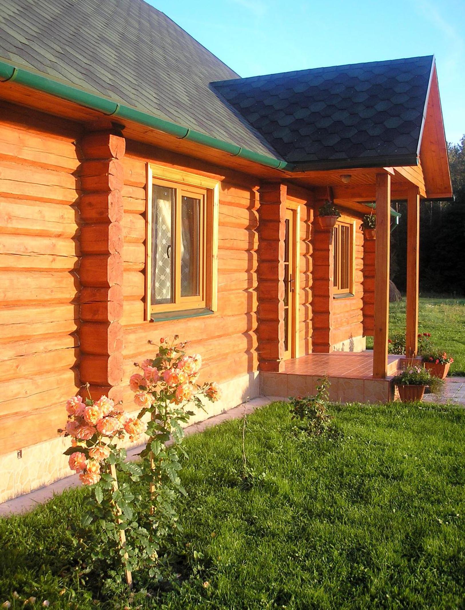 Five-Bedroom House - Photo 9