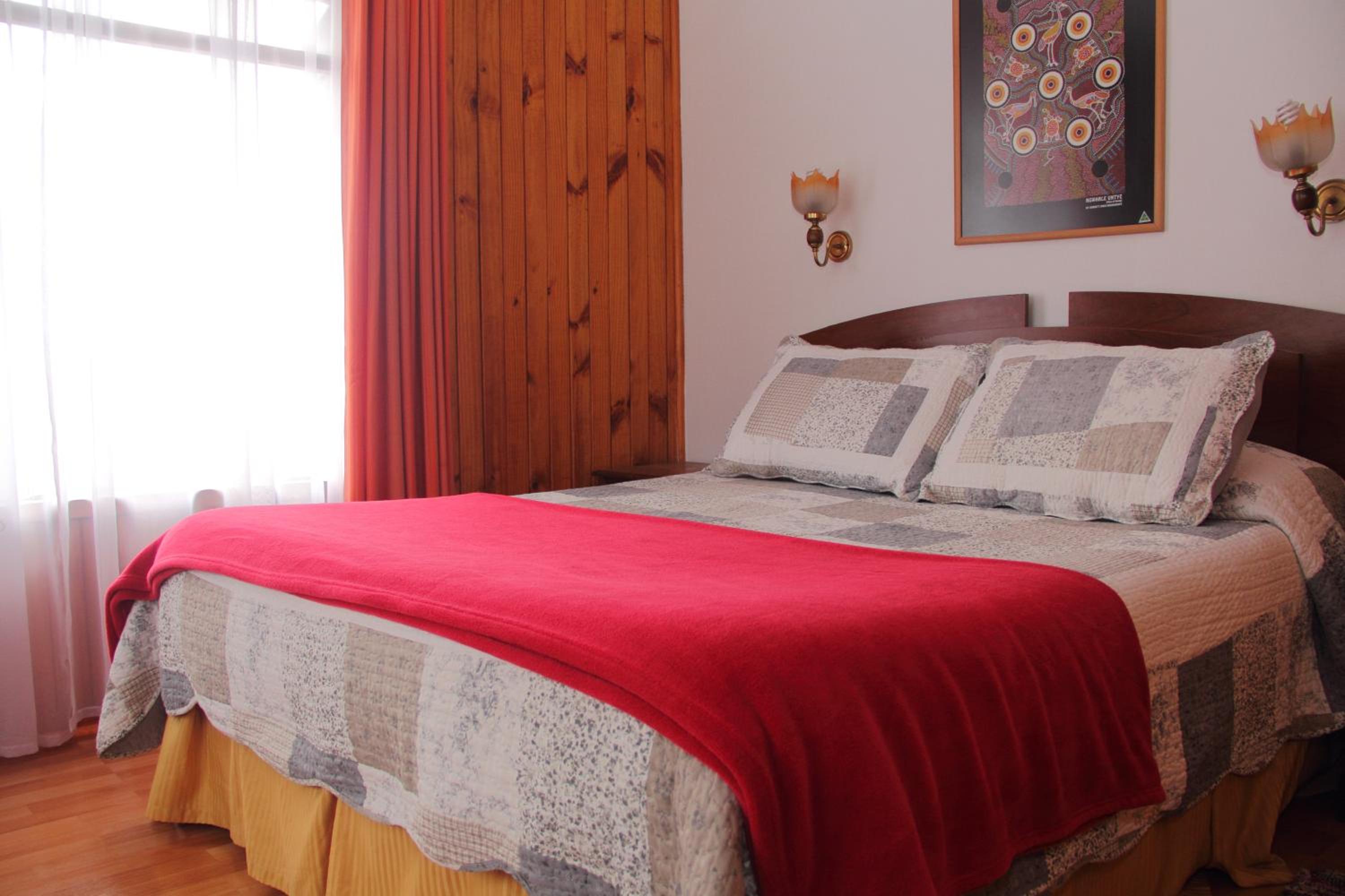 Double Room With Shared Bathroom photo 2