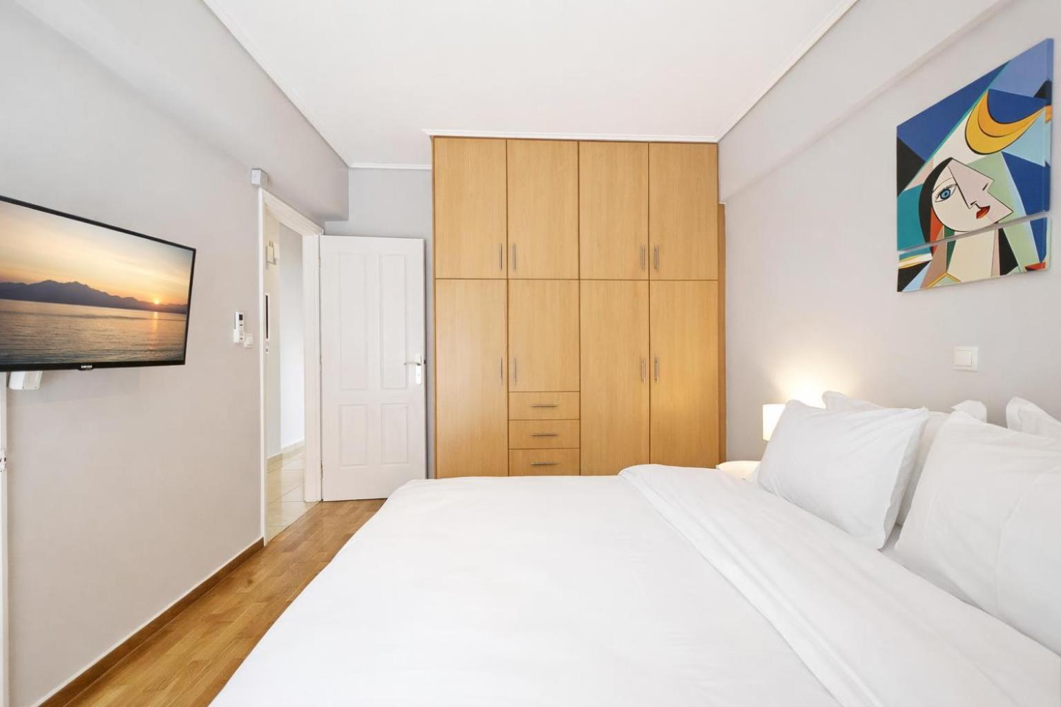 Three-Bedroom Apartment with Balcony
