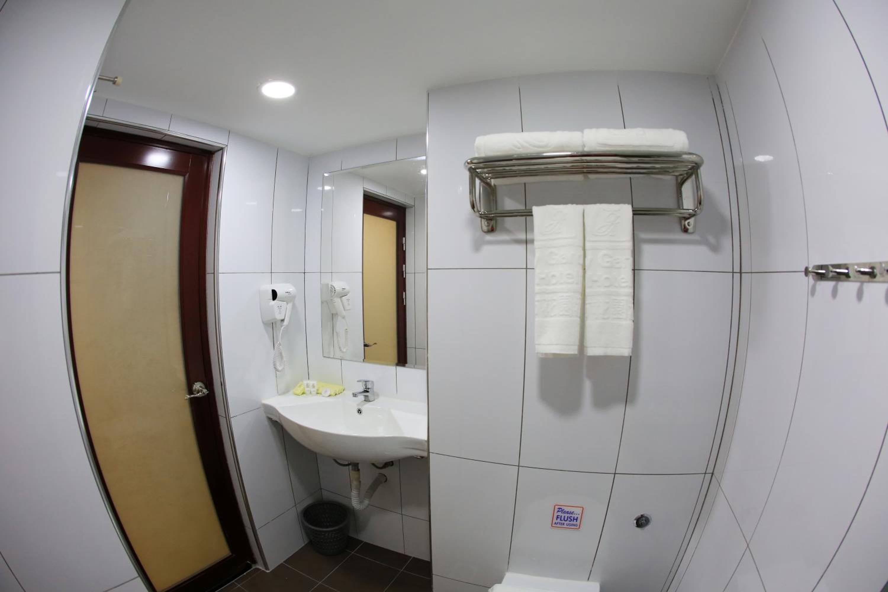 Standard Twin Room photo 3