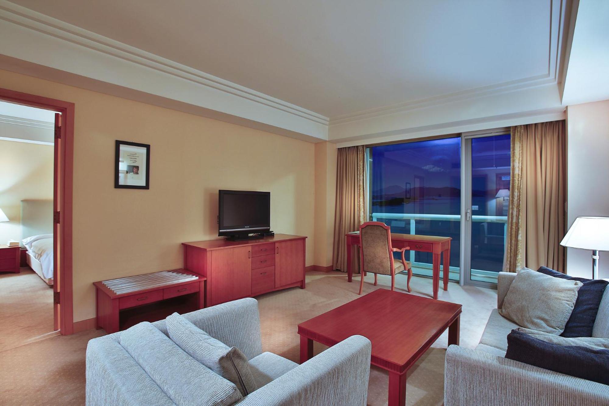 Junior Suite Double Room with Sea View - Photo 7