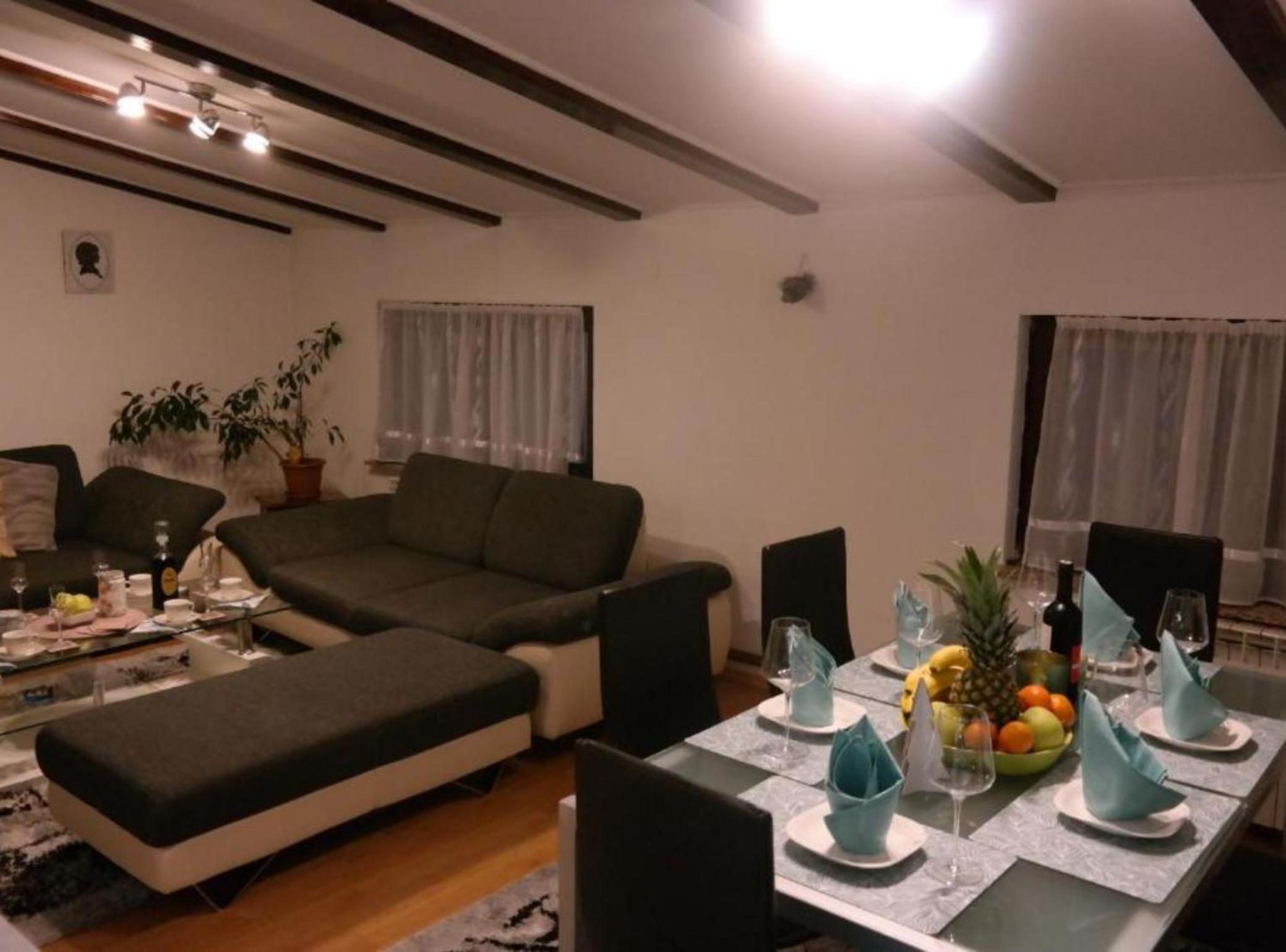 Three Bedroom Apartment with Terrace photo 3