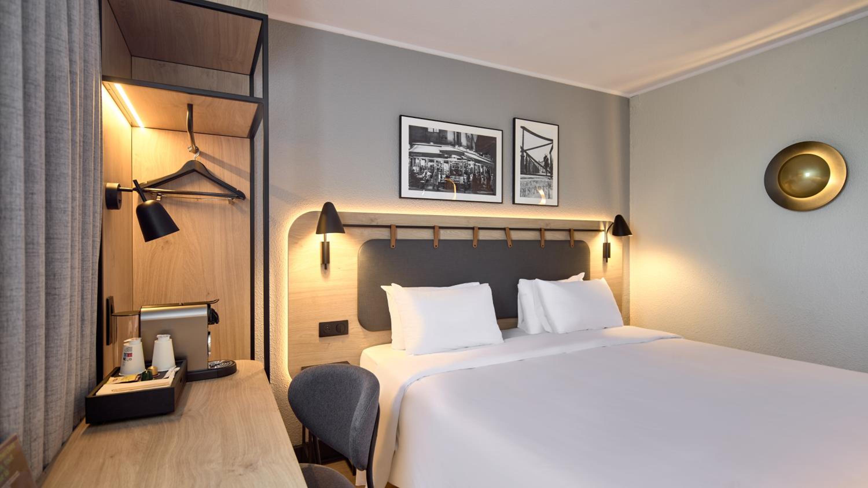 Superior King Room - Photo 5