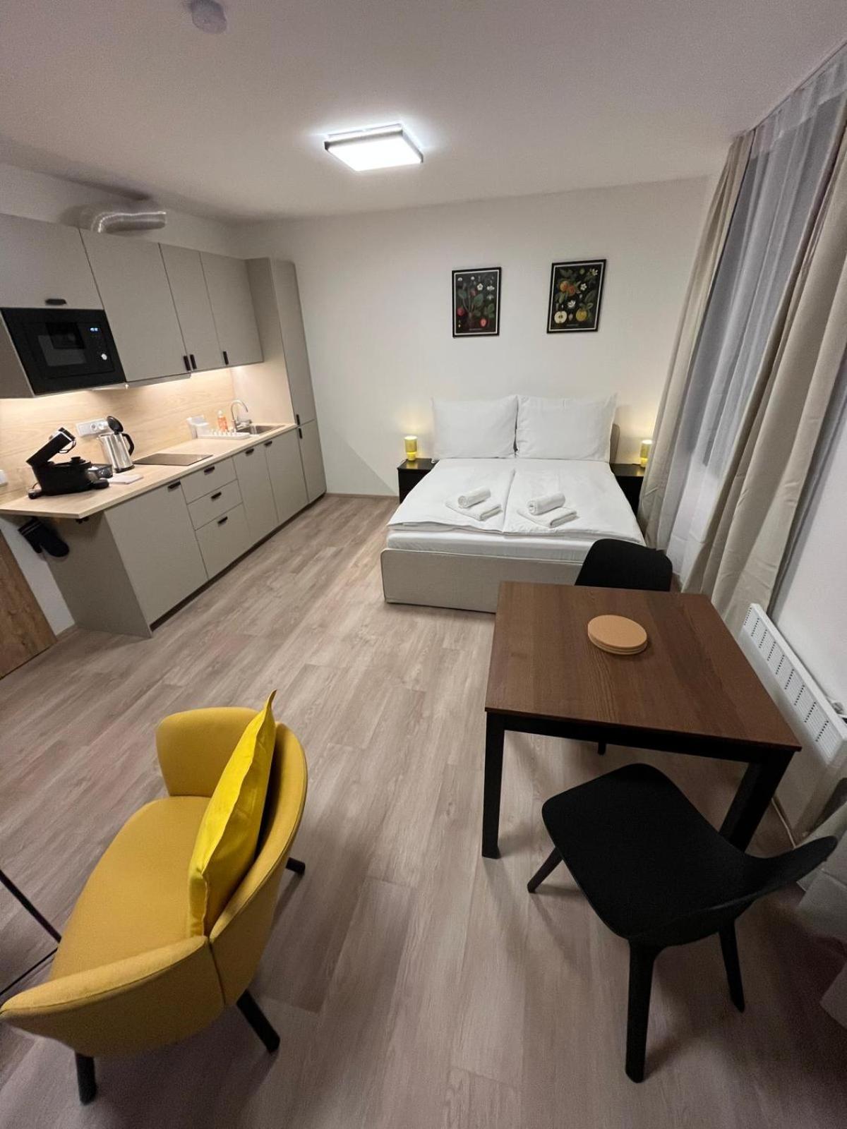 Studio Apartment with One Double Bed