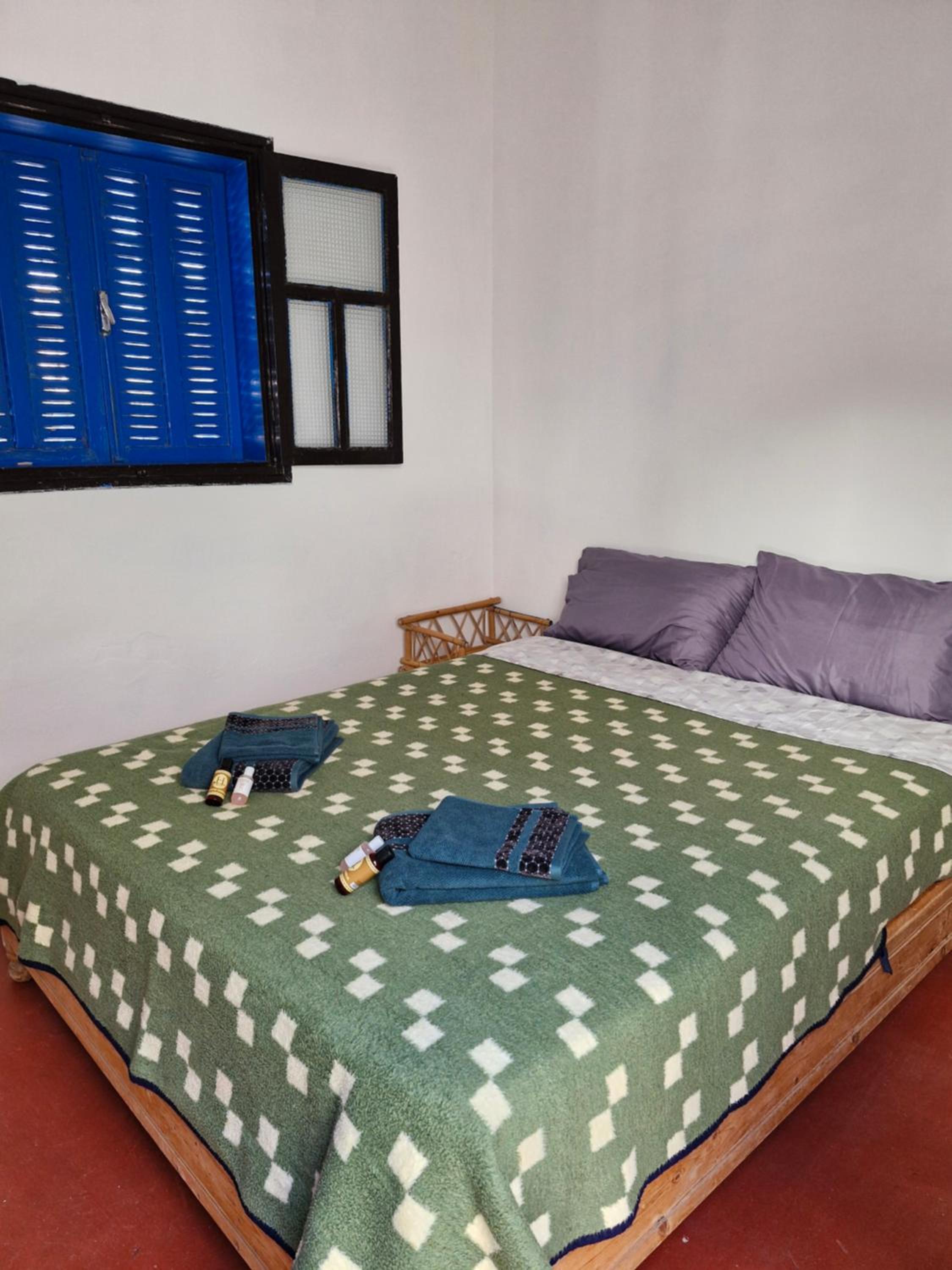 Standard Double Room with Shared Bathroom