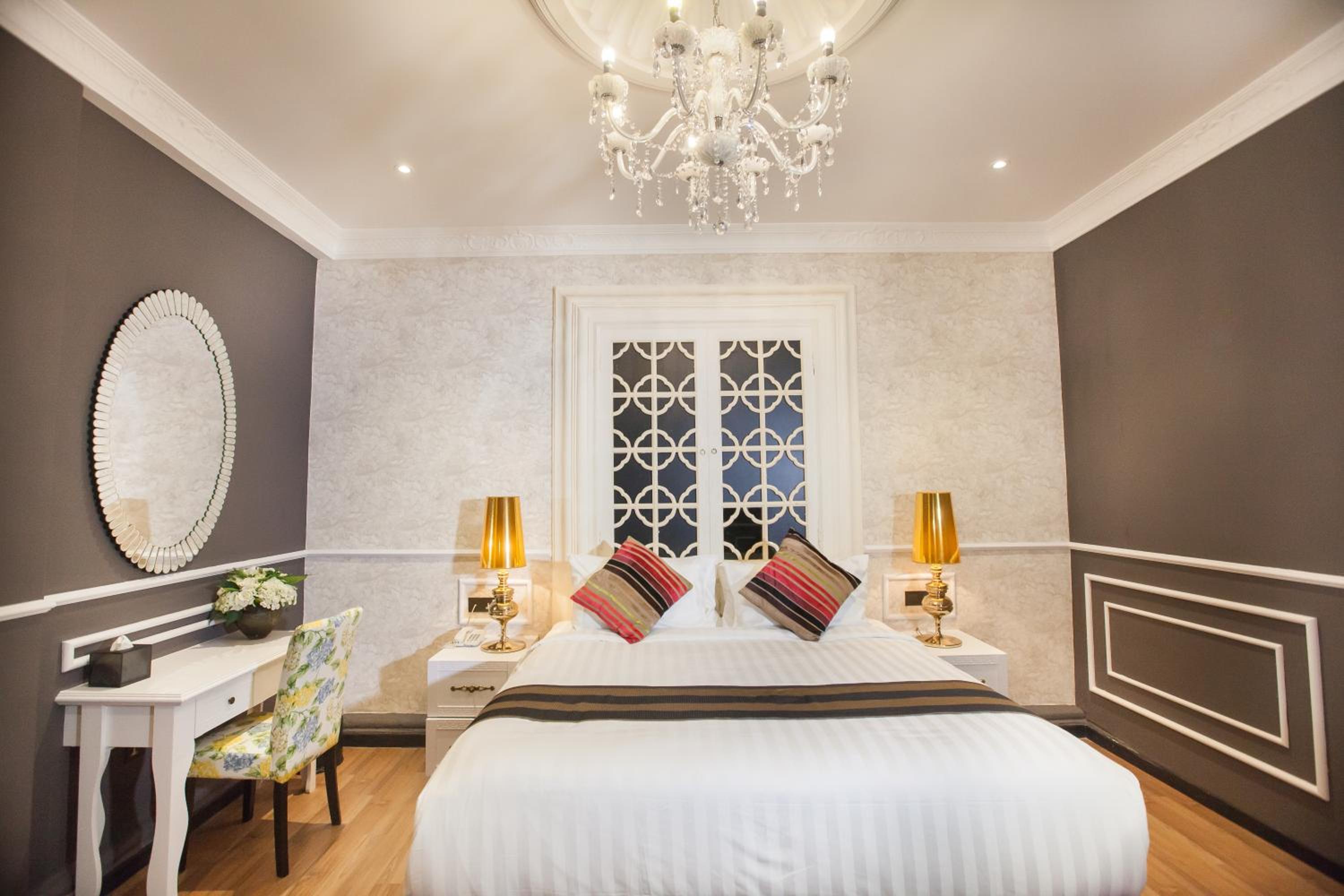 Deluxe Suite - Photo 2