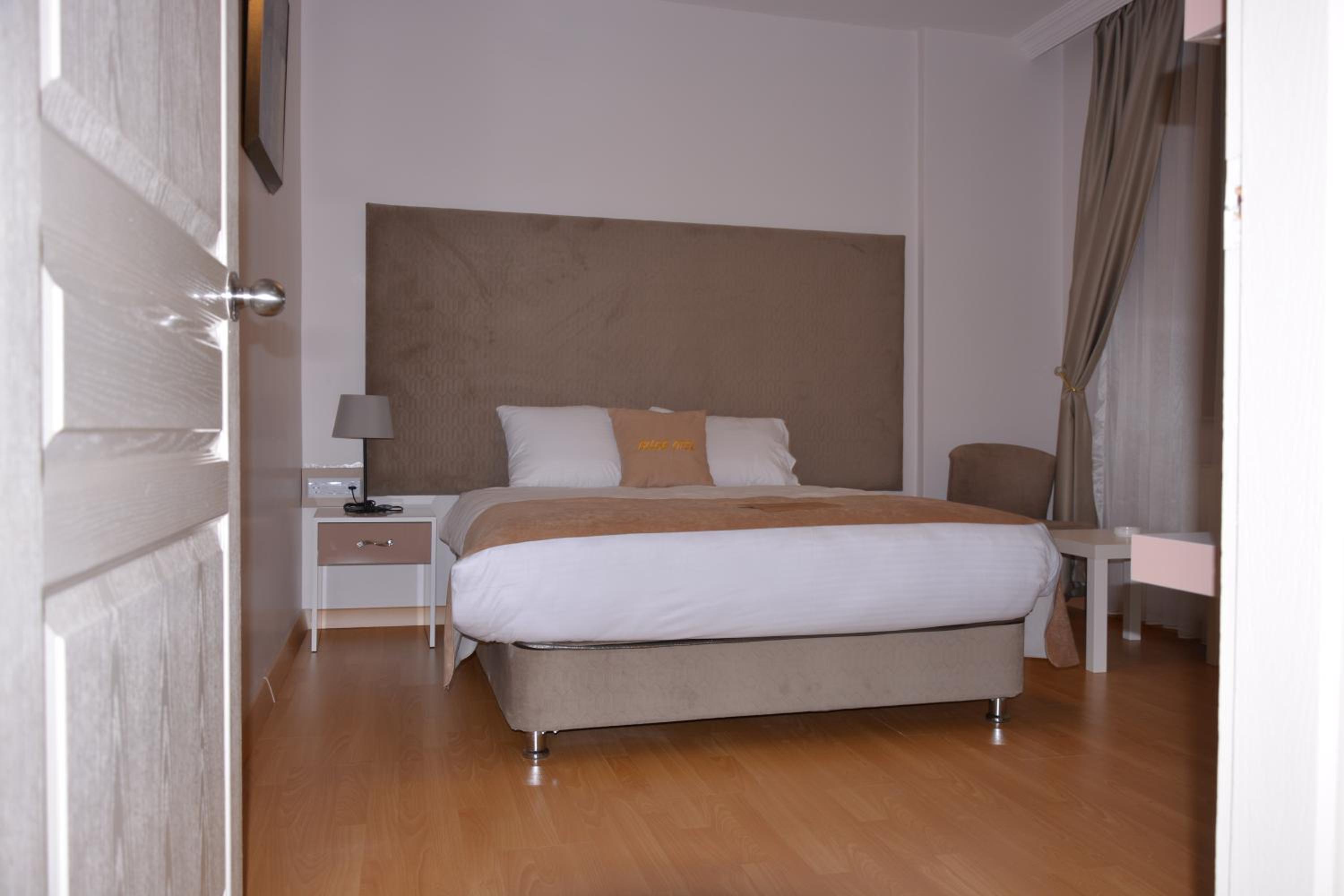 Large Single Room