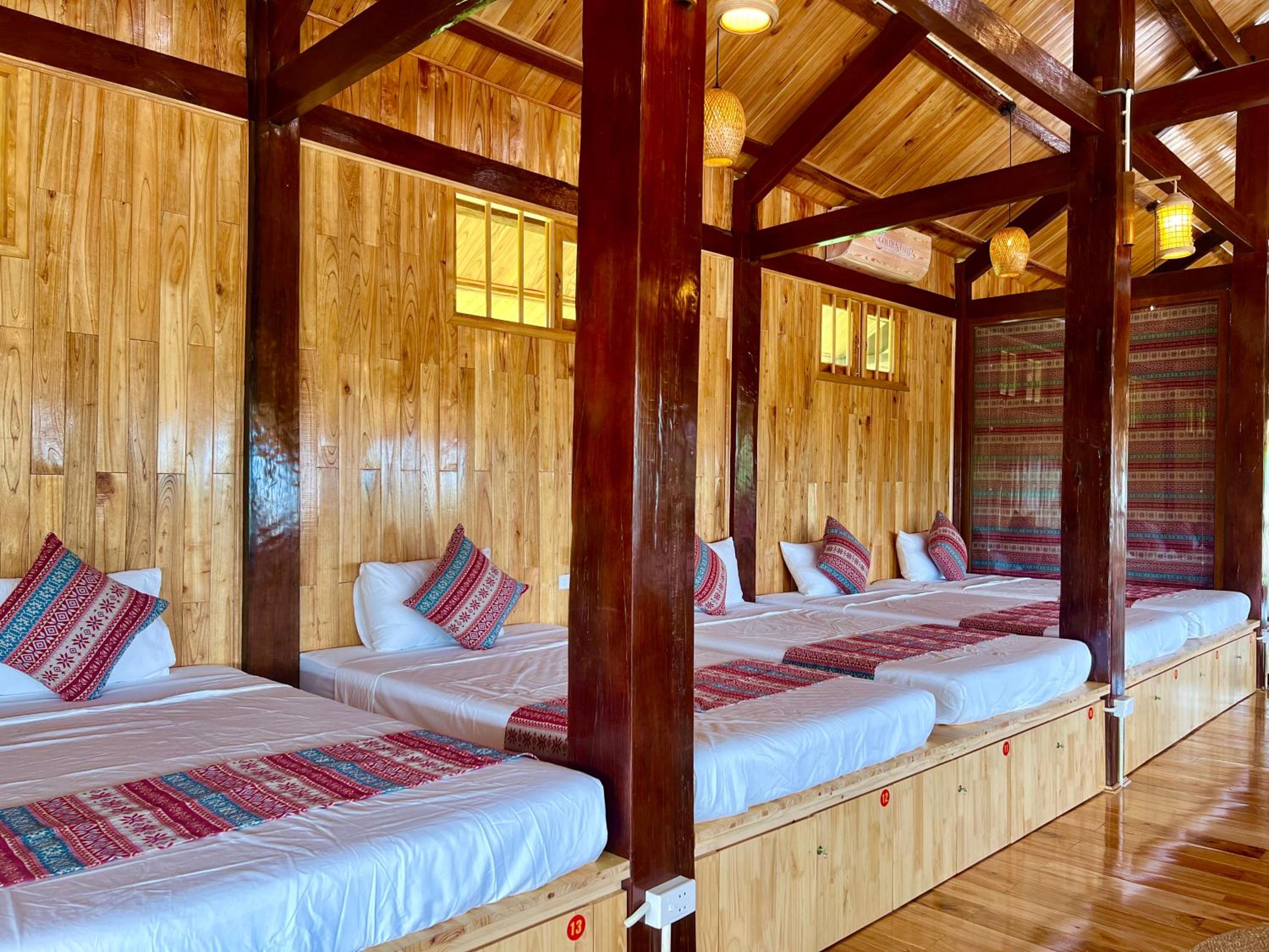 Mixed Dormitory Room photo 3