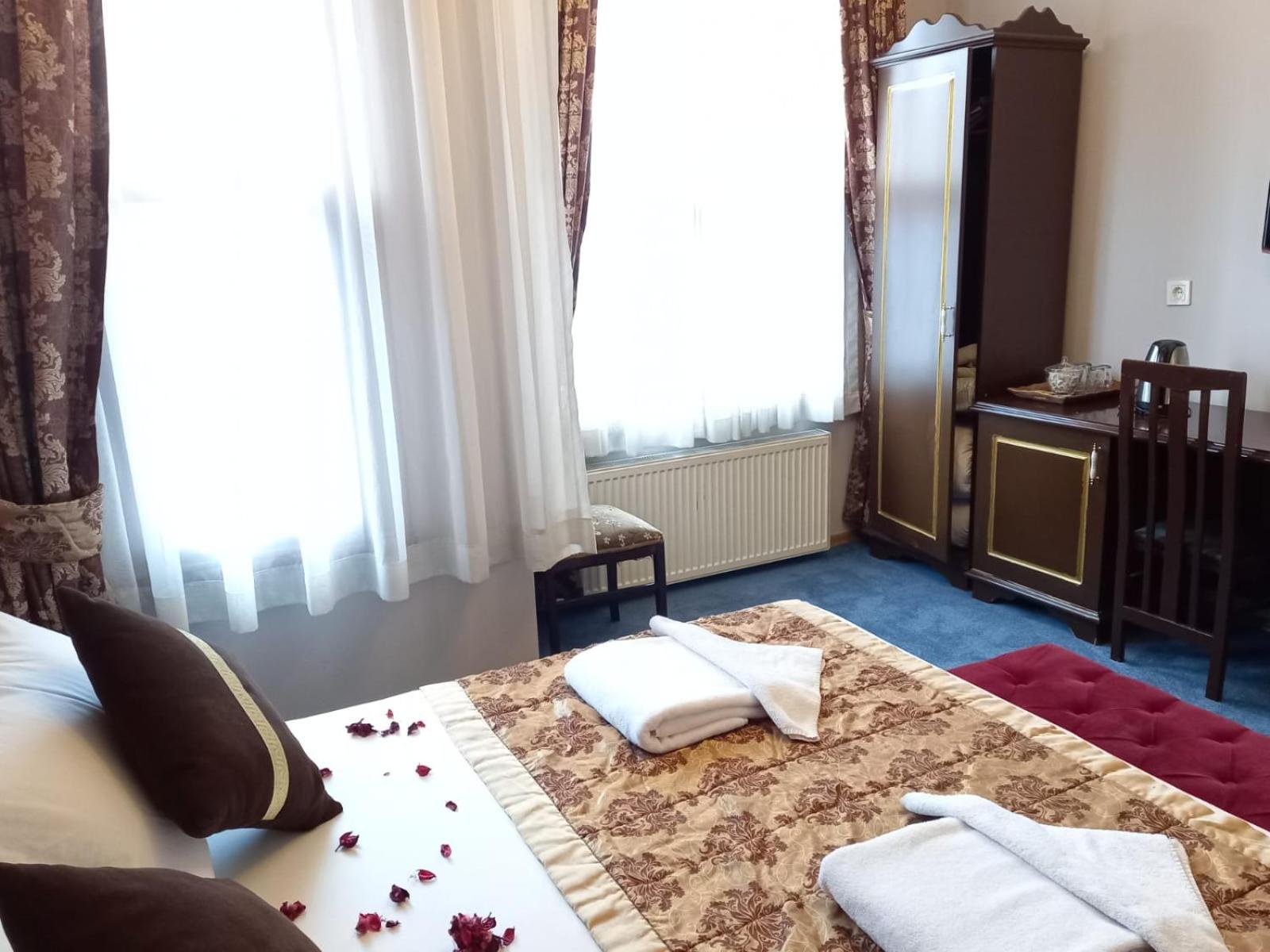 Standard Double Room photo 2