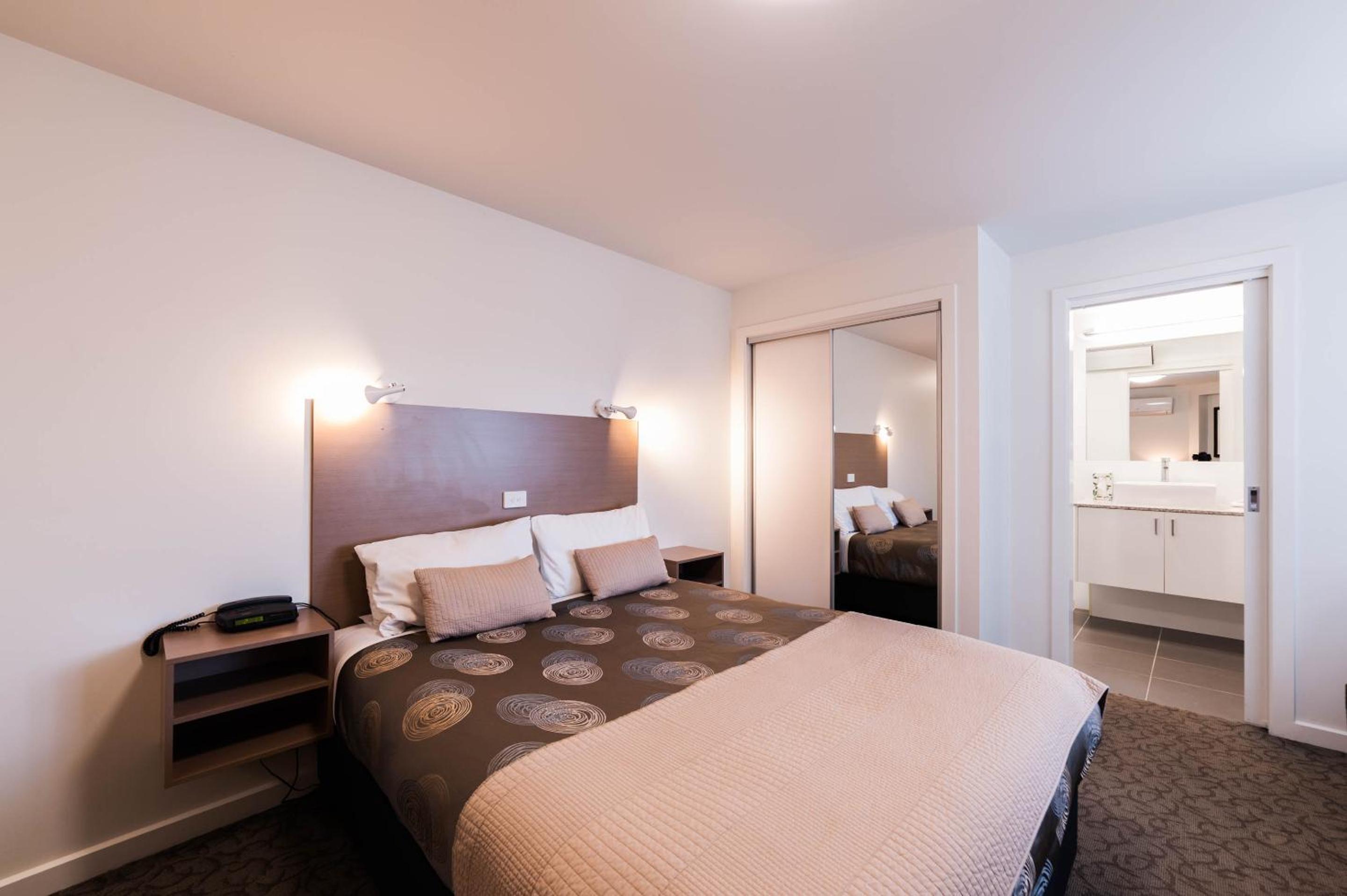 Deluxe Double or Twin Room with Bay View