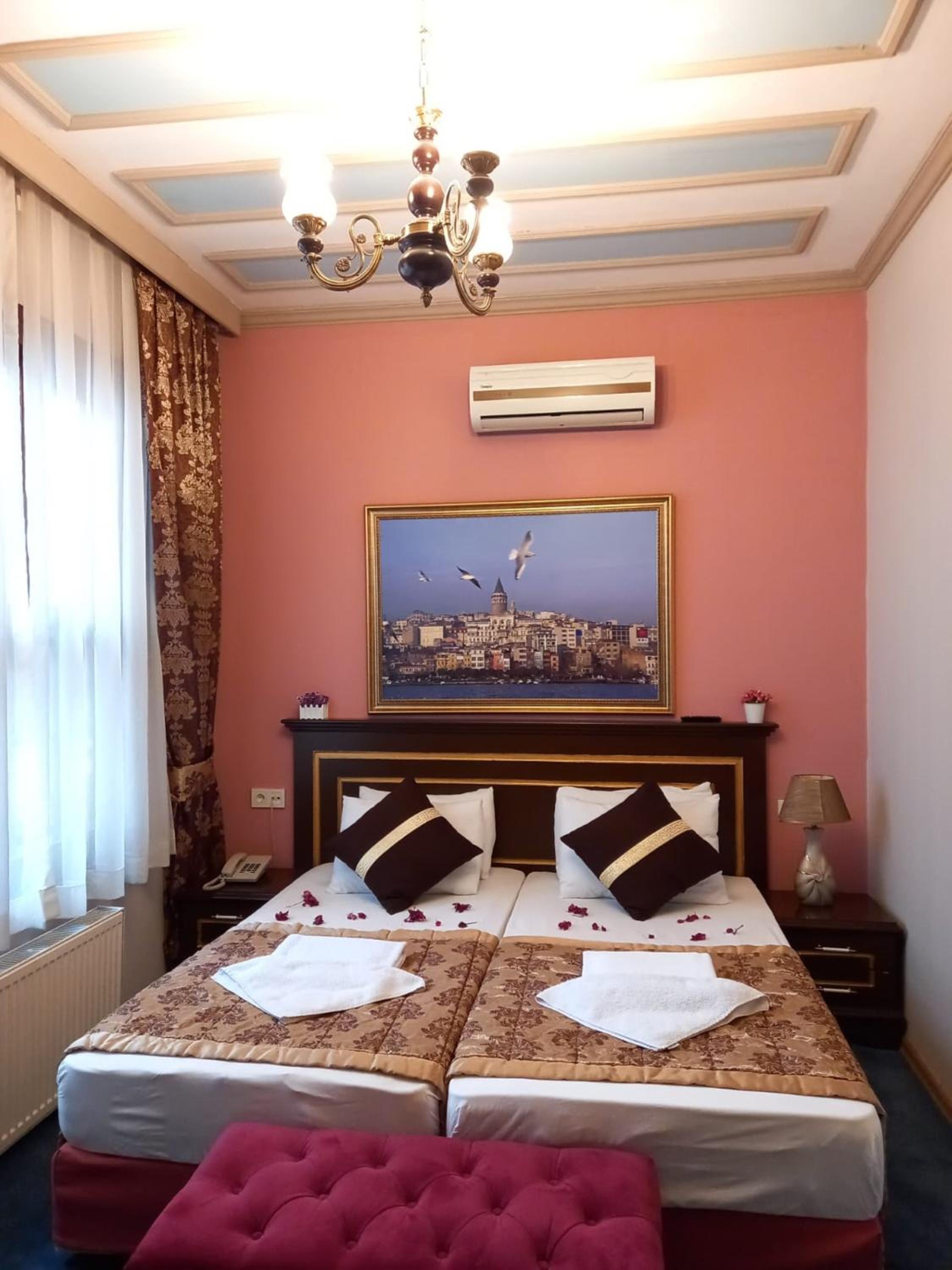 Standard Twin Room photo 3