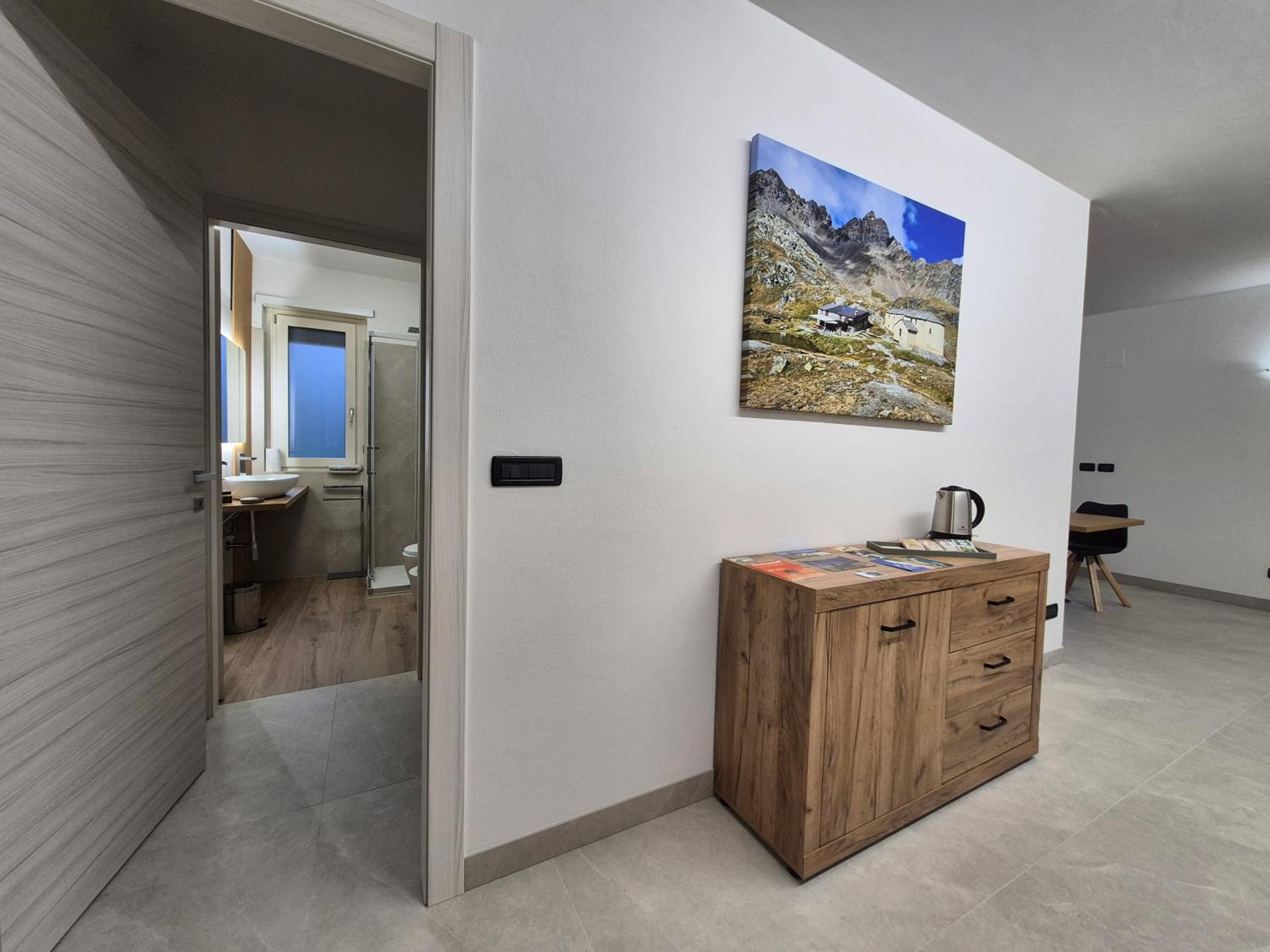 Two-Bedroom Deluxe Apartment with Balcony