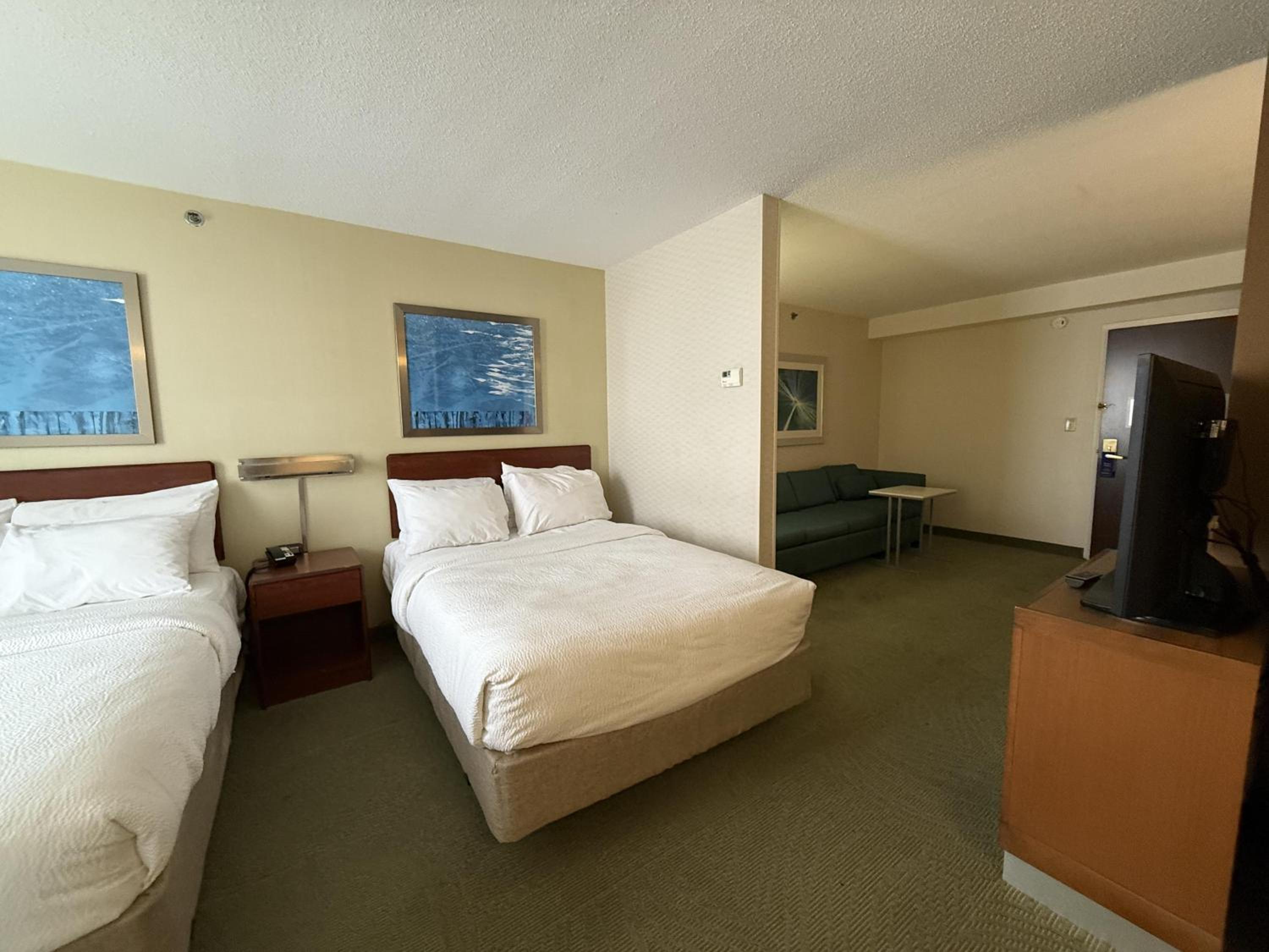Double Room with Two Double Beds, Sofa Bed and Wet Bar - Non-Smoking - Photo 3